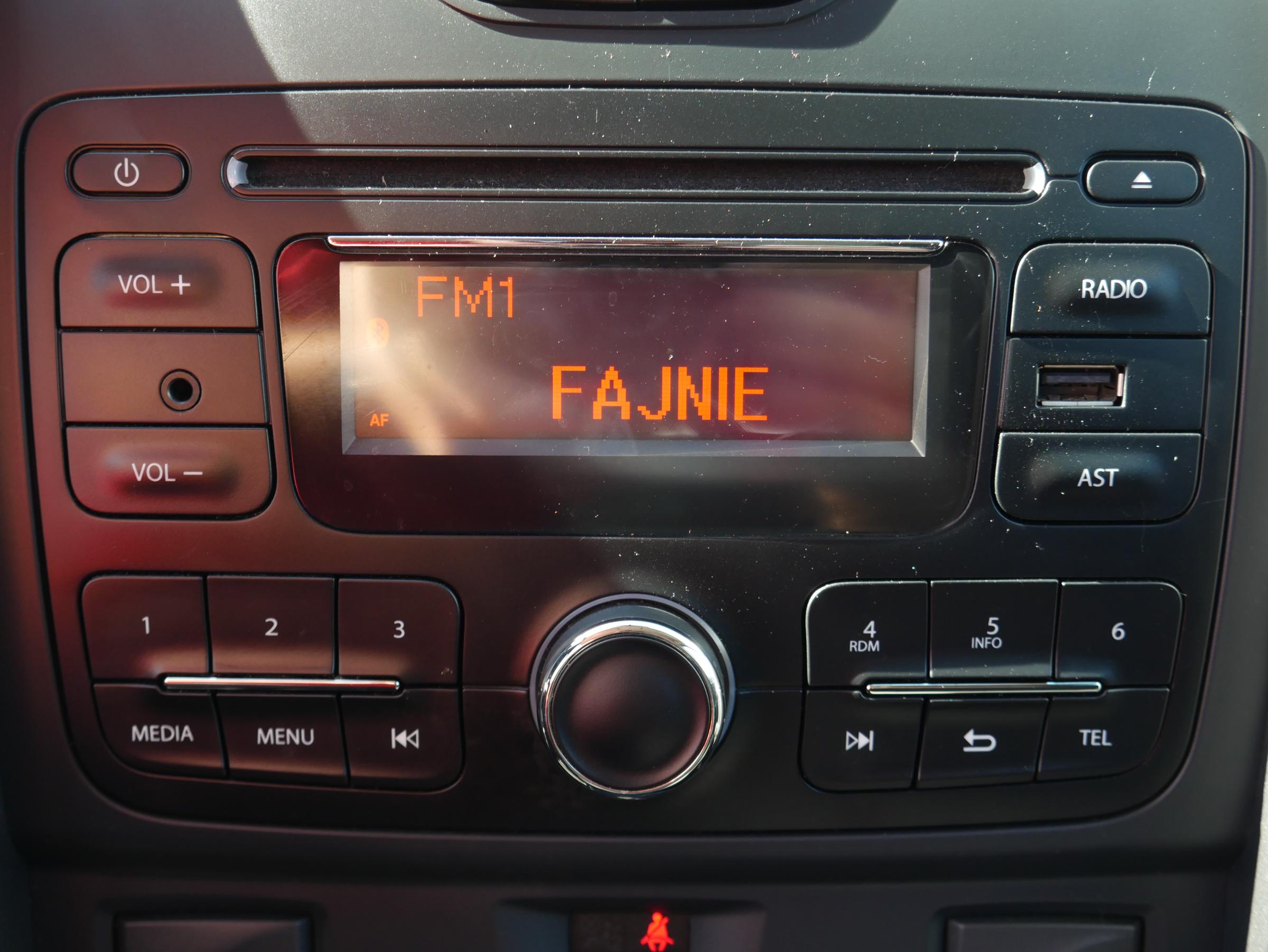 Dacia Duster, 2015 - pohled č. 19