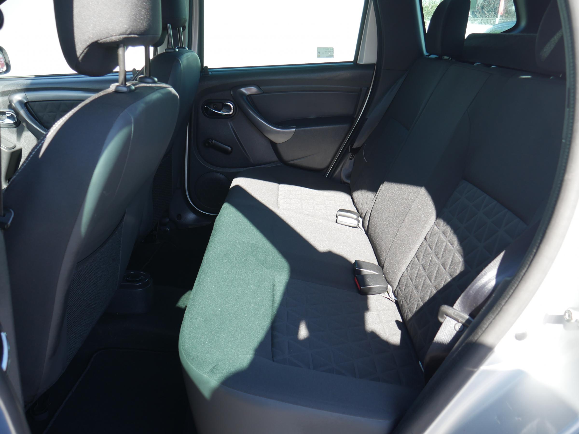 Dacia Duster, 2015 - pohled č. 9