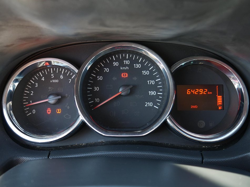 Dacia Duster 1.6 i Arctica