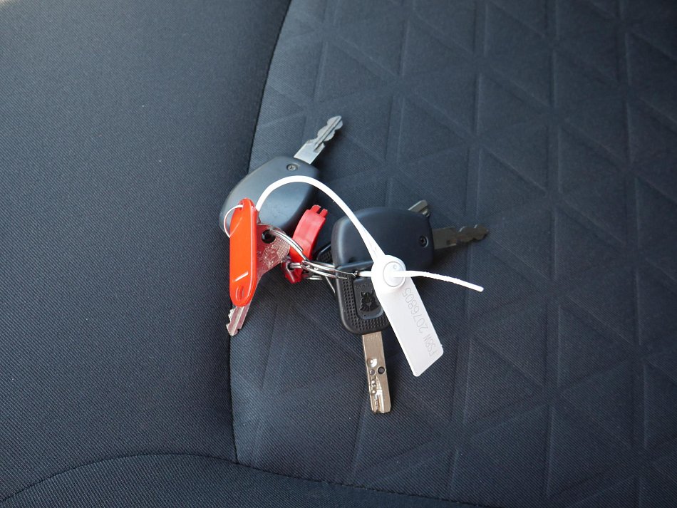 Dacia Duster 1.6 i Arctica