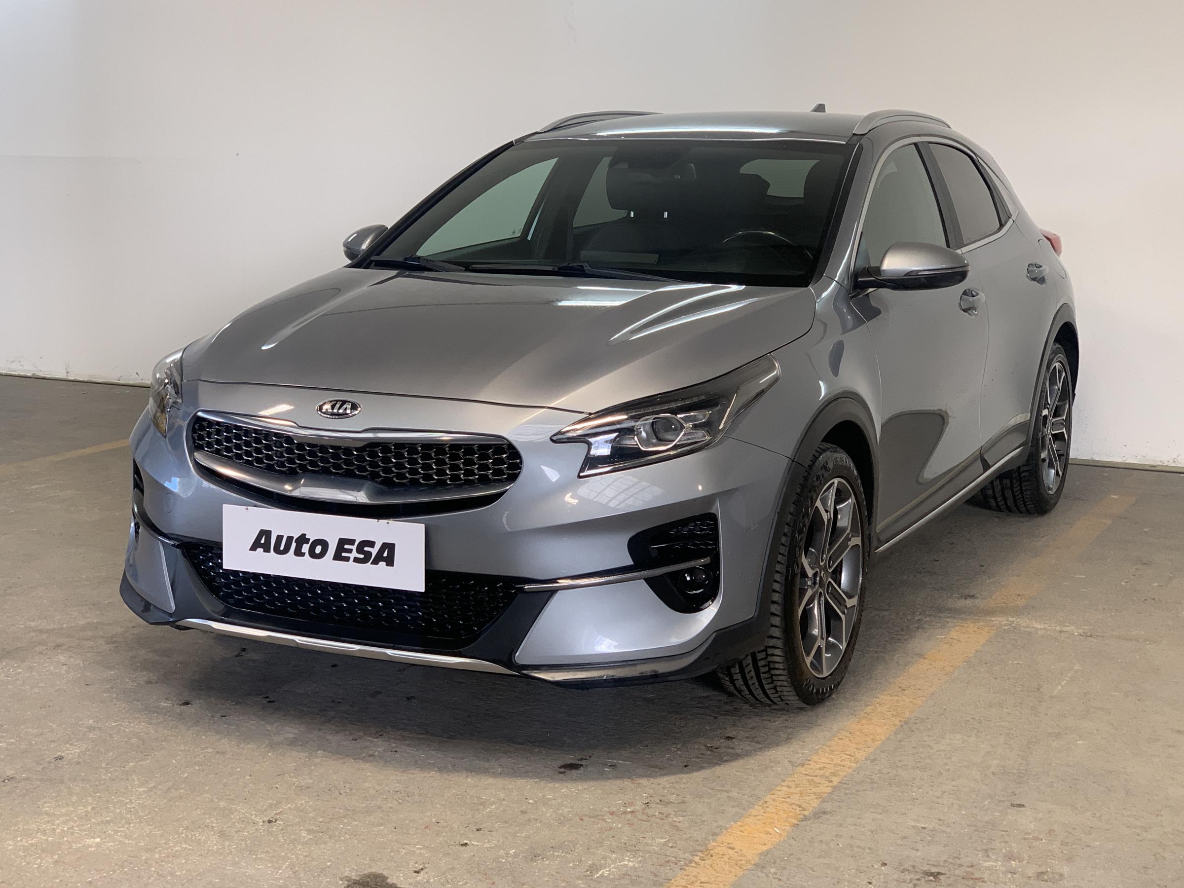 Kia XCeed, 2019 - pohled č. 3