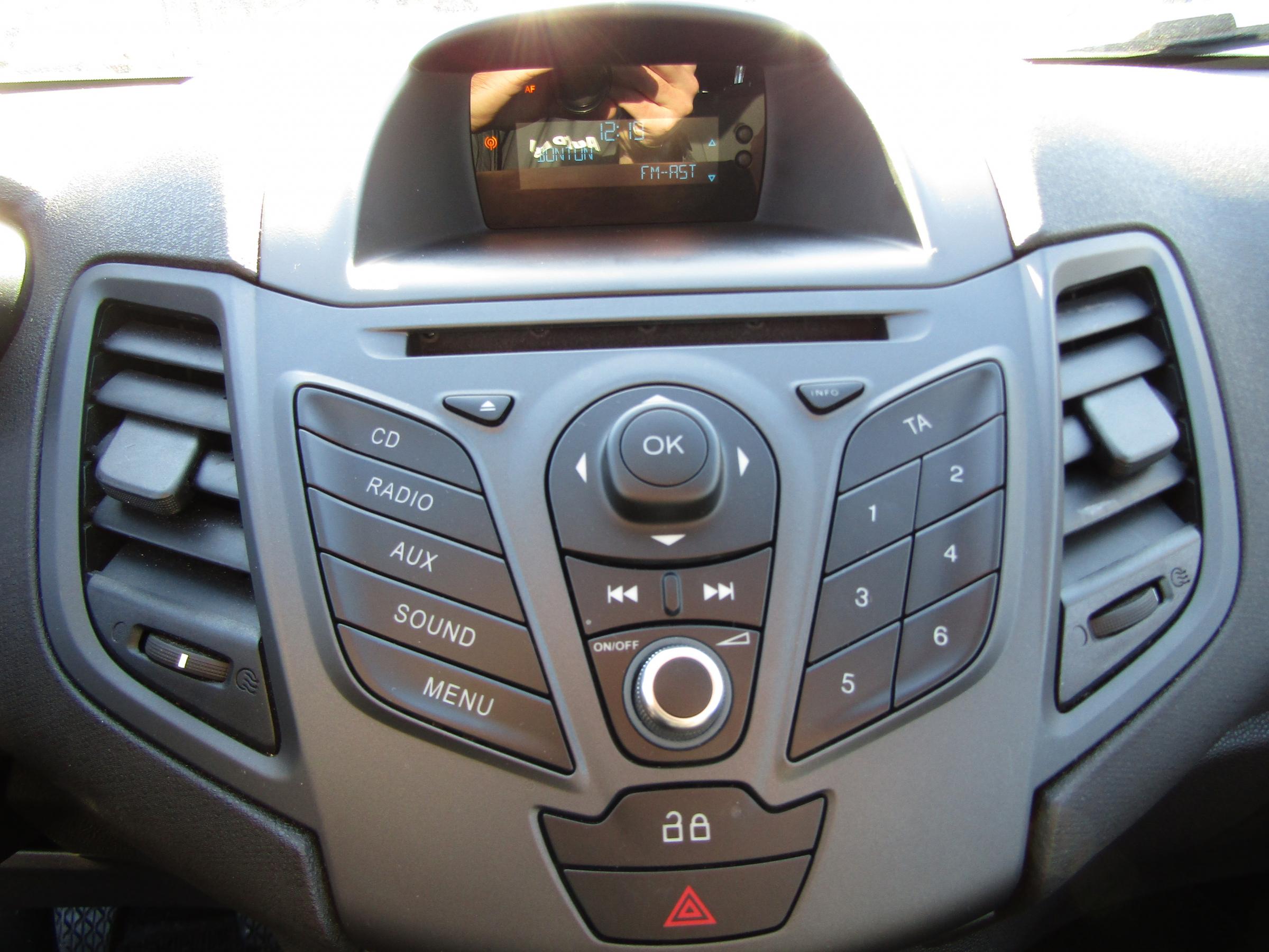 Ford Fiesta, 2013 - pohled č. 12