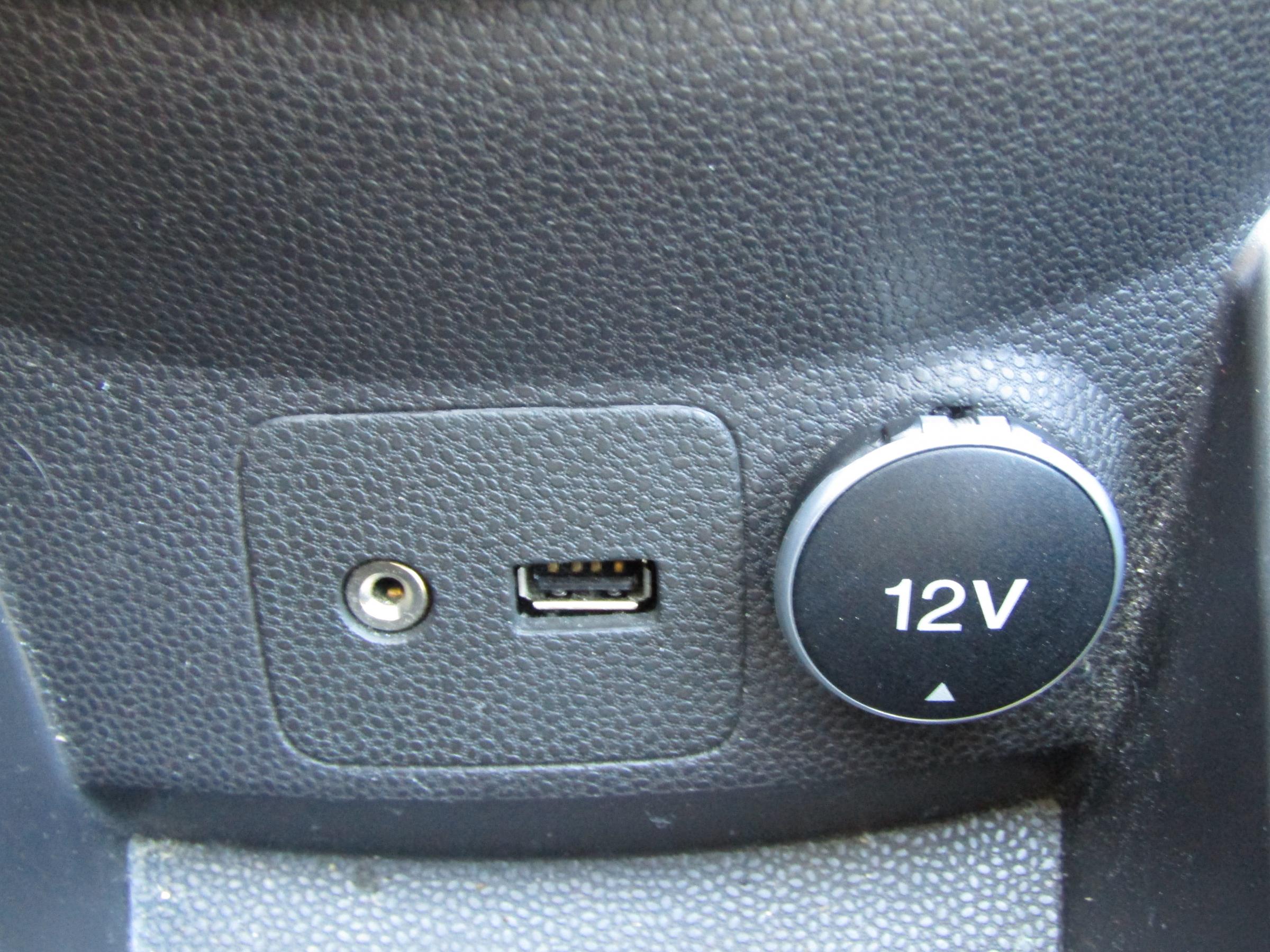 Ford Fiesta, 2013 - pohled č. 15