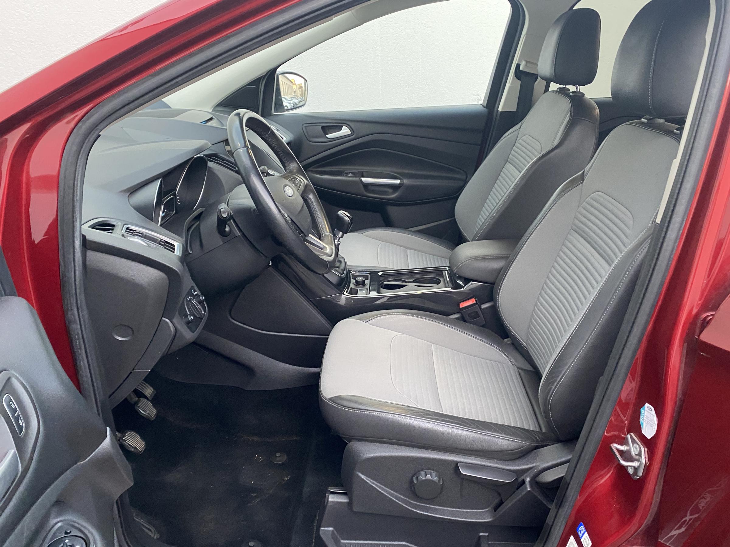 Ford Kuga, 2017 - pohled č. 9