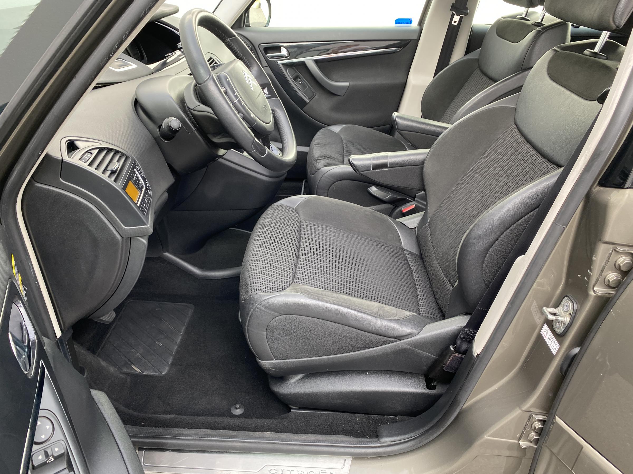 Citroën C4 Picasso, 2011 - pohled č. 9