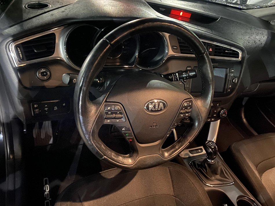 Kia Ceed 1.6 CRDi 