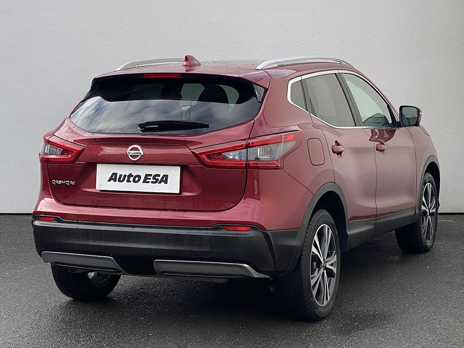 Nissan Qashqai 1.3 DiG-T N-Connecta 4x2