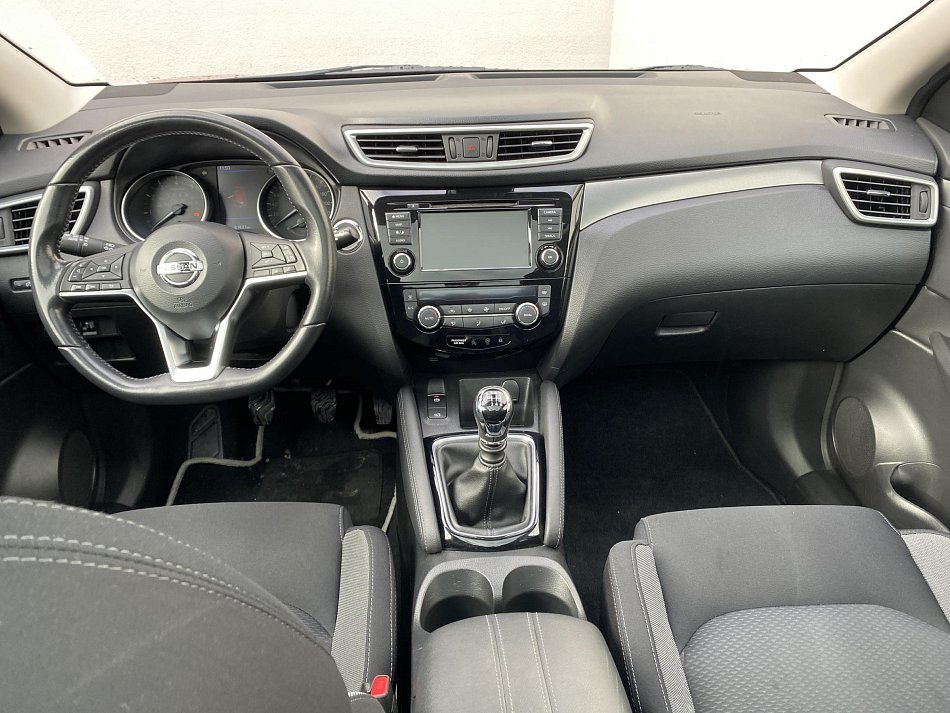 Nissan Qashqai 1.3 DiG-T N-Connecta 4x2