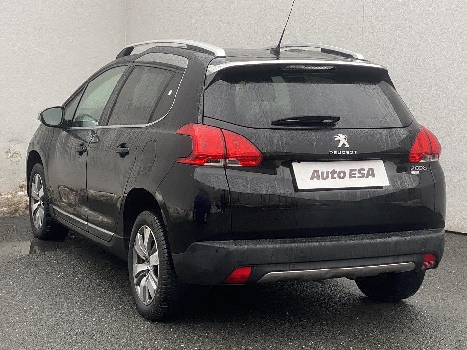 Peugeot 2008 1.6 e-HDI Allure
