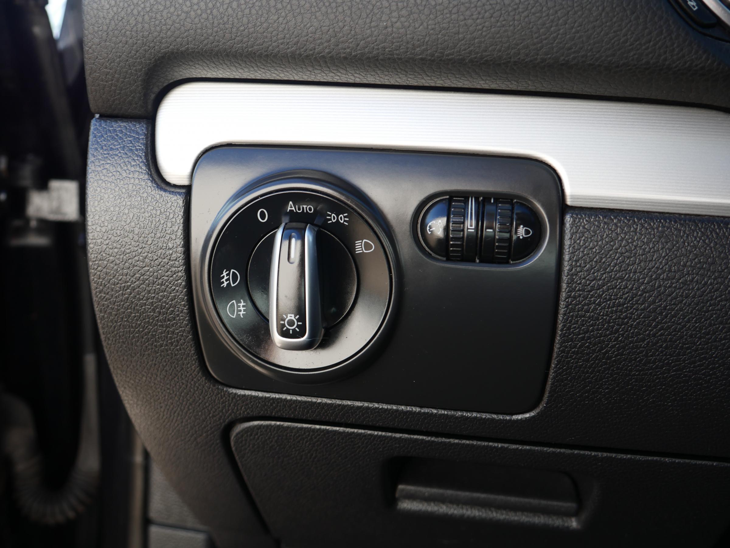 Volkswagen Golf, 2011 - pohled č. 16