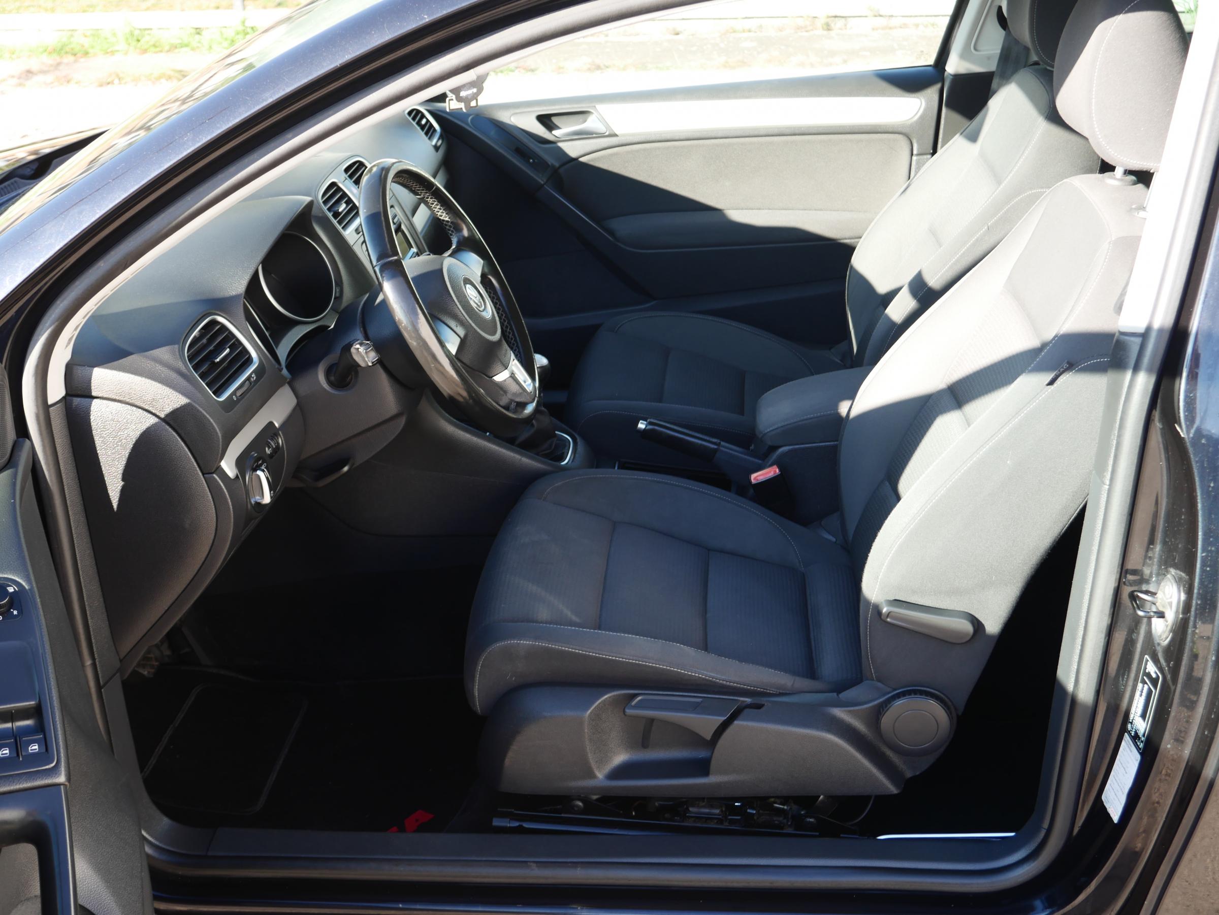 Volkswagen Golf, 2011 - pohled č. 9