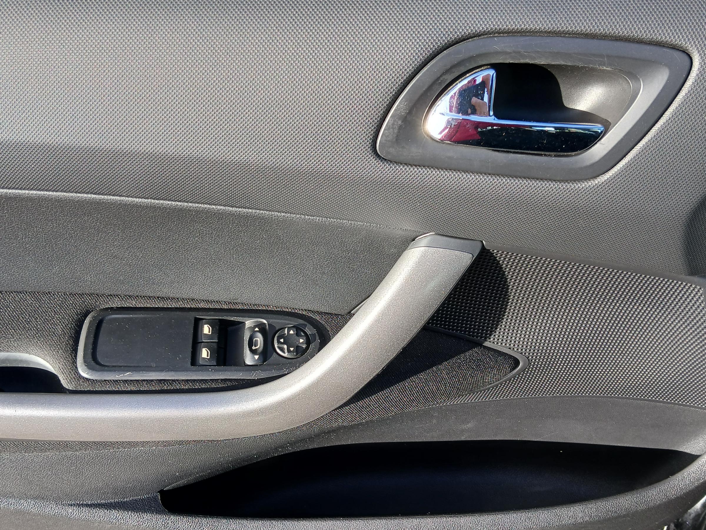 Peugeot 308, 2011 - pohled č. 11