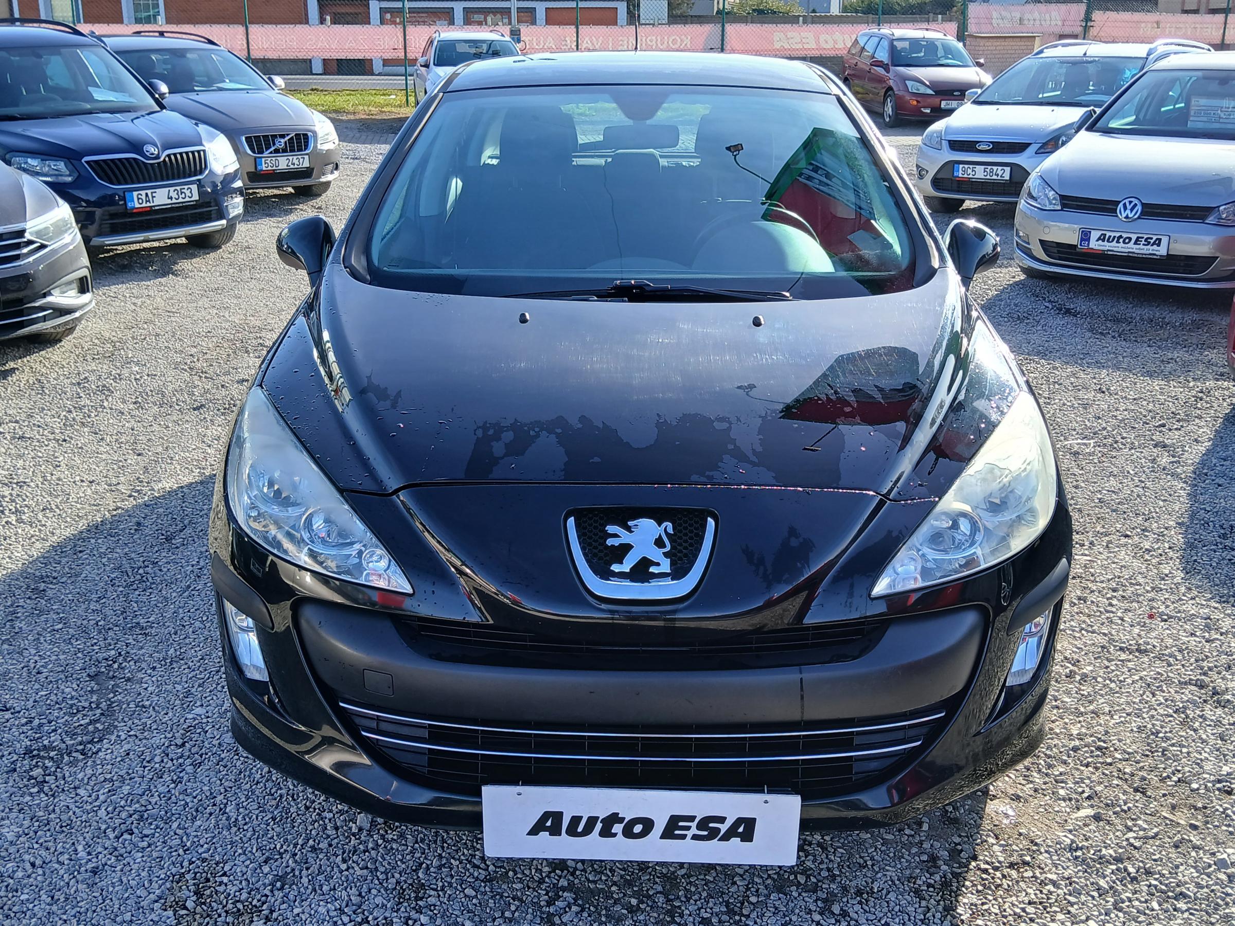 Peugeot 308, 2011 - pohled č. 2