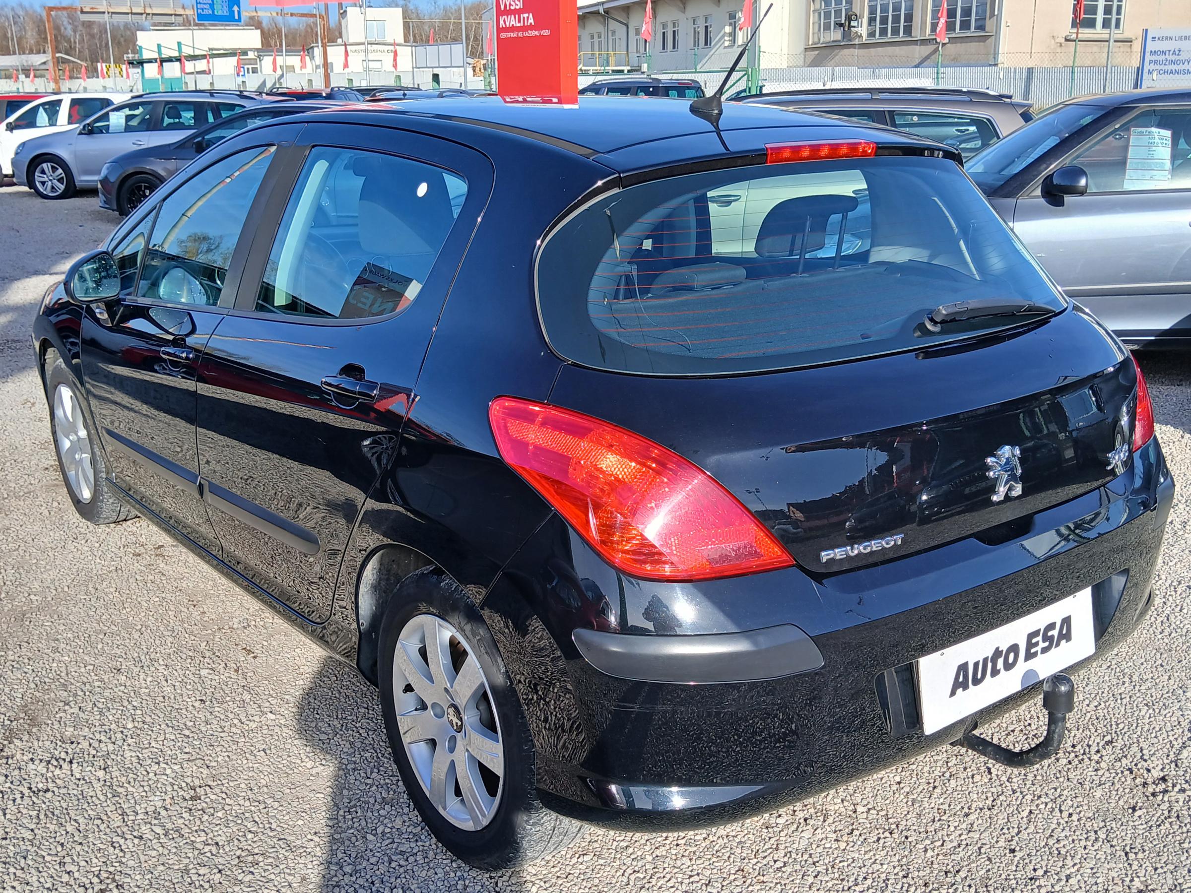 Peugeot 308, 2011 - pohled č. 6