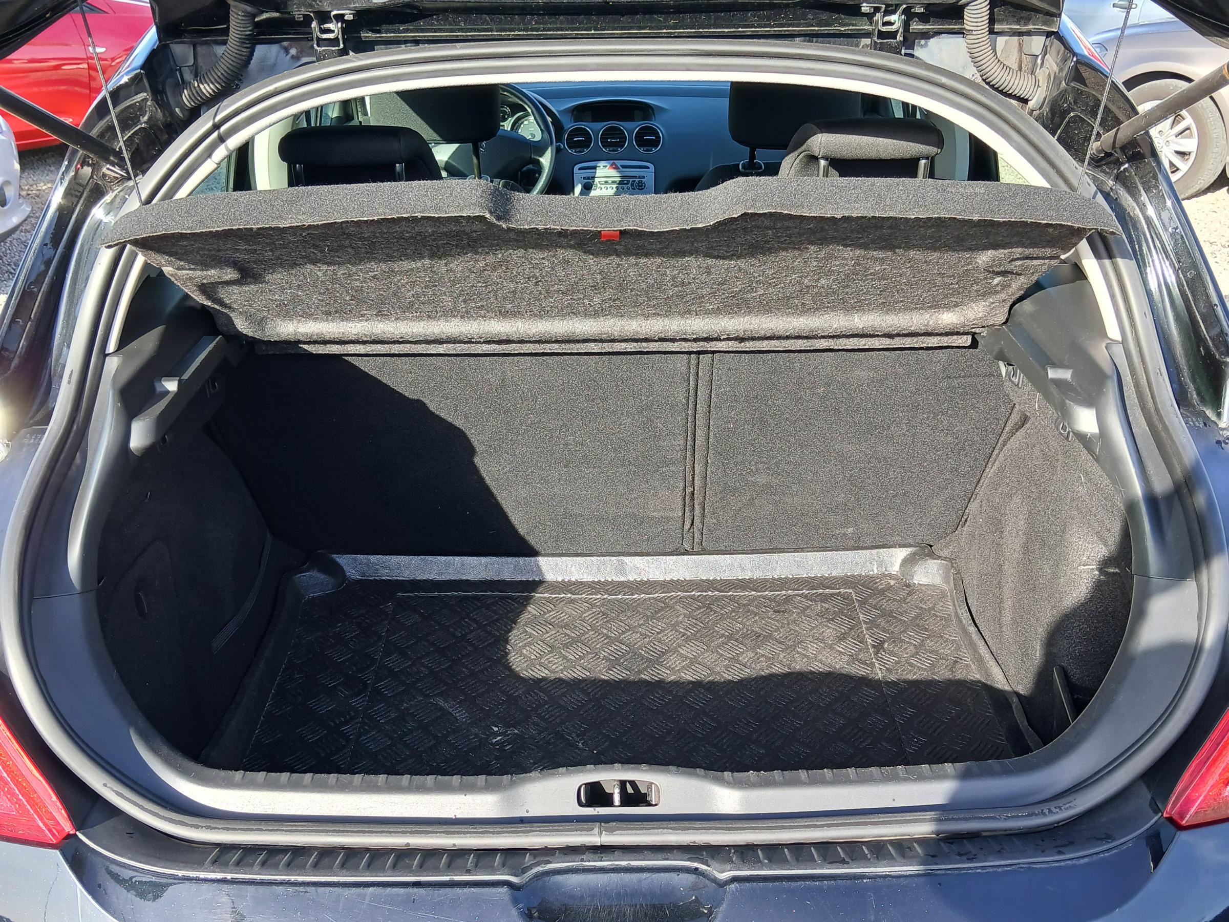 Peugeot 308, 2011 - pohled č. 7