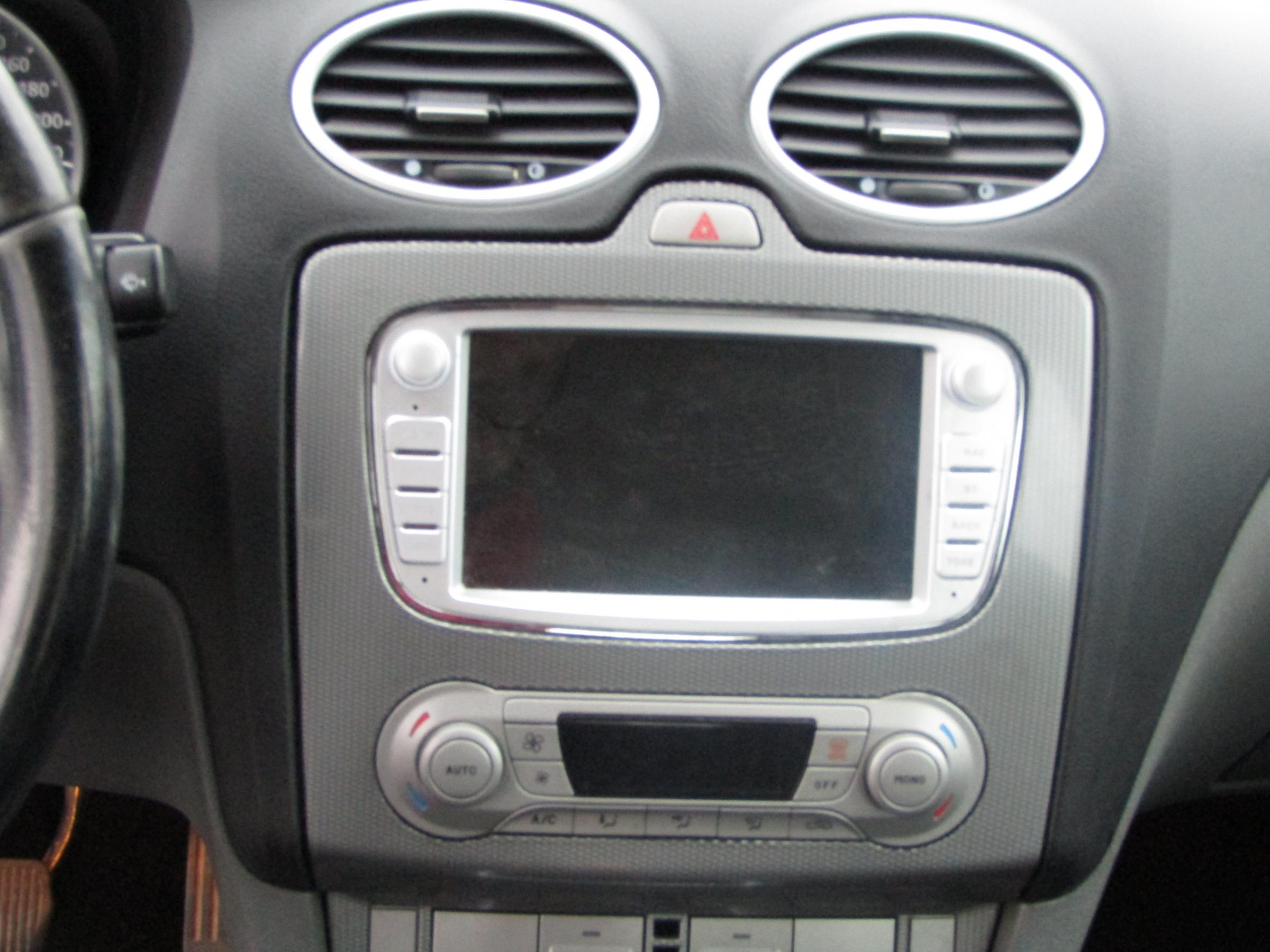 Ford Focus, 2010 - pohled č. 14