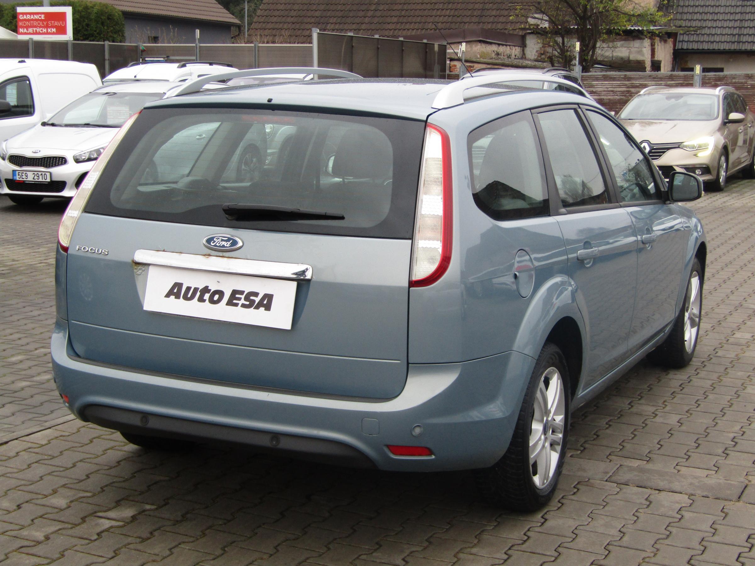 Ford Focus, 2010 - pohled č. 4