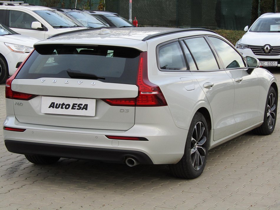 Volvo V60 2.0 D3 Momentum