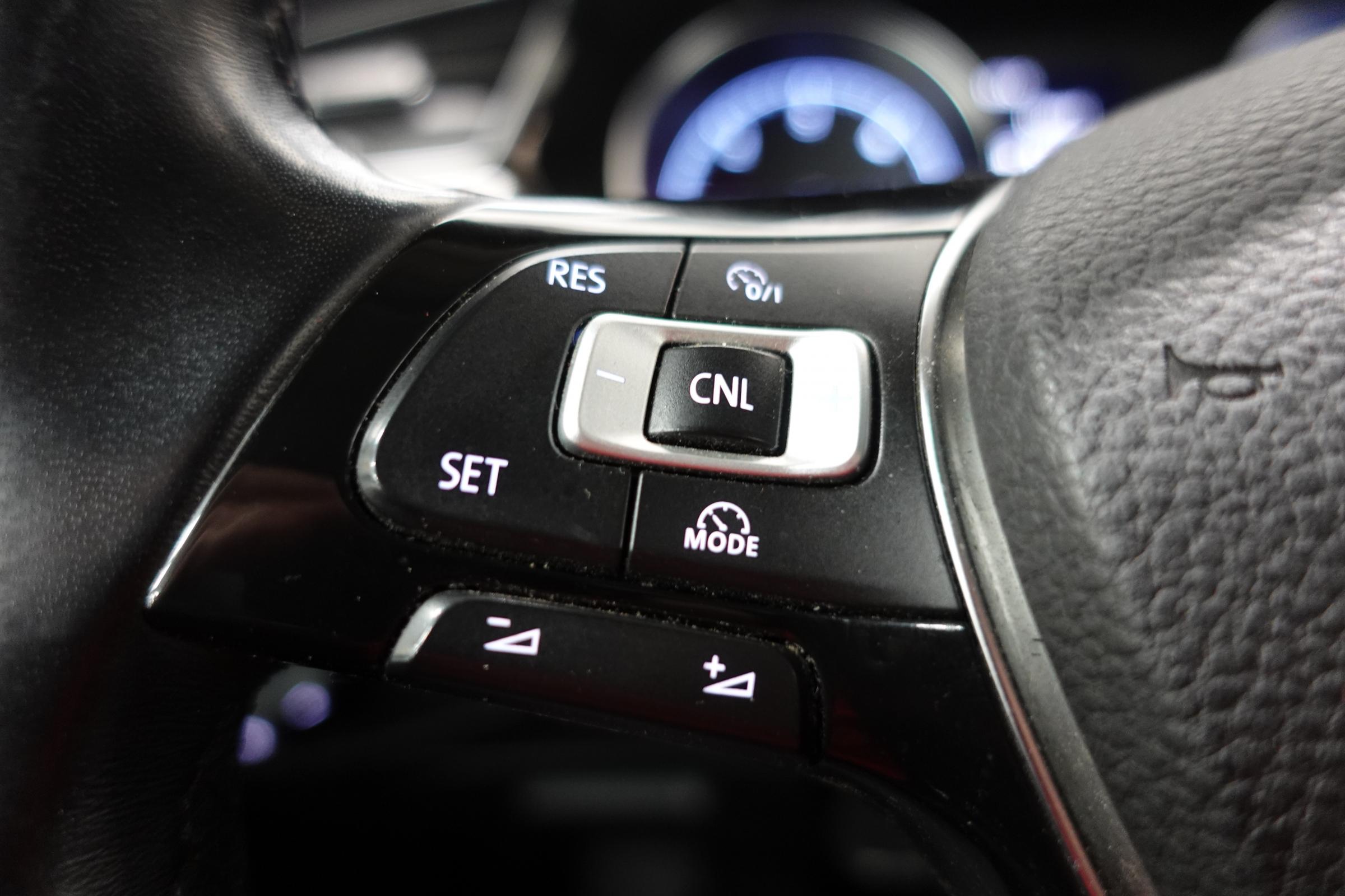 Volkswagen Touran, 2016 - pohled č. 15