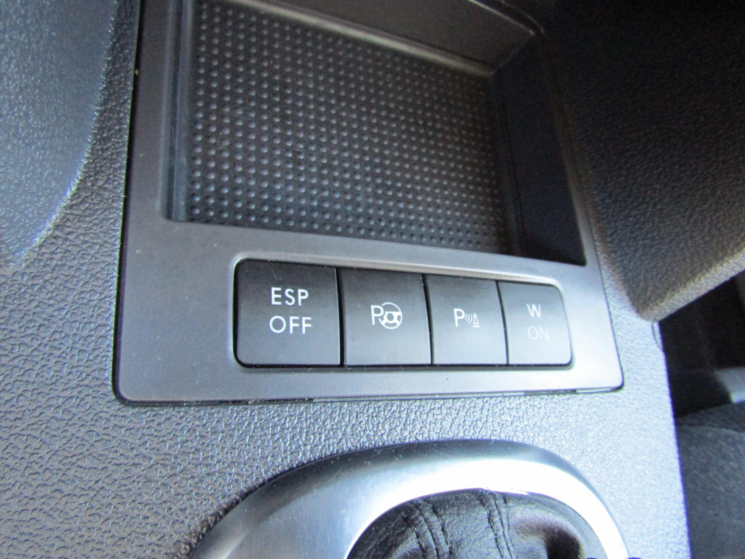 Volkswagen Touran, 2009 - pohled č. 16