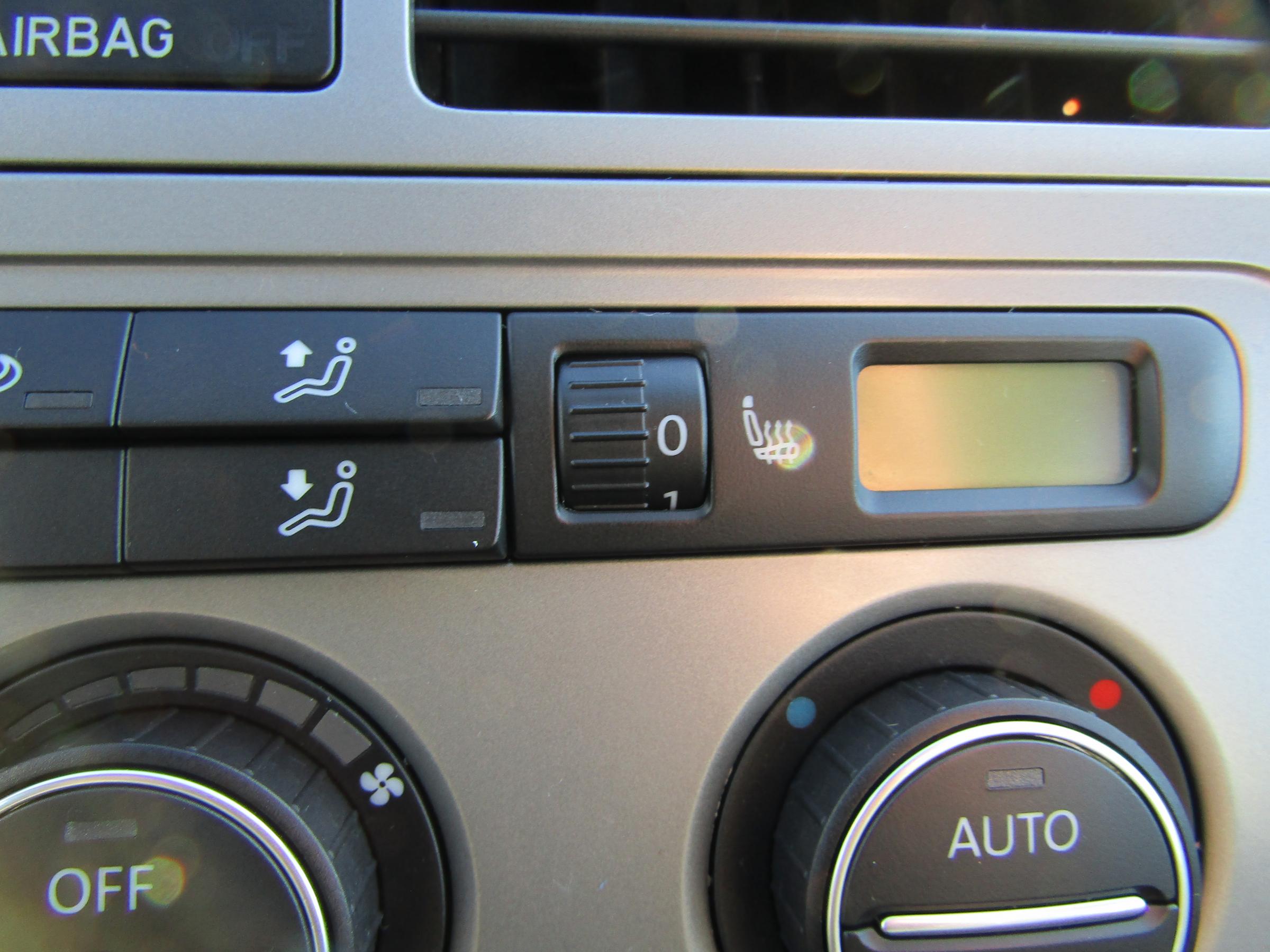 Volkswagen Touran, 2009 - pohled č. 18