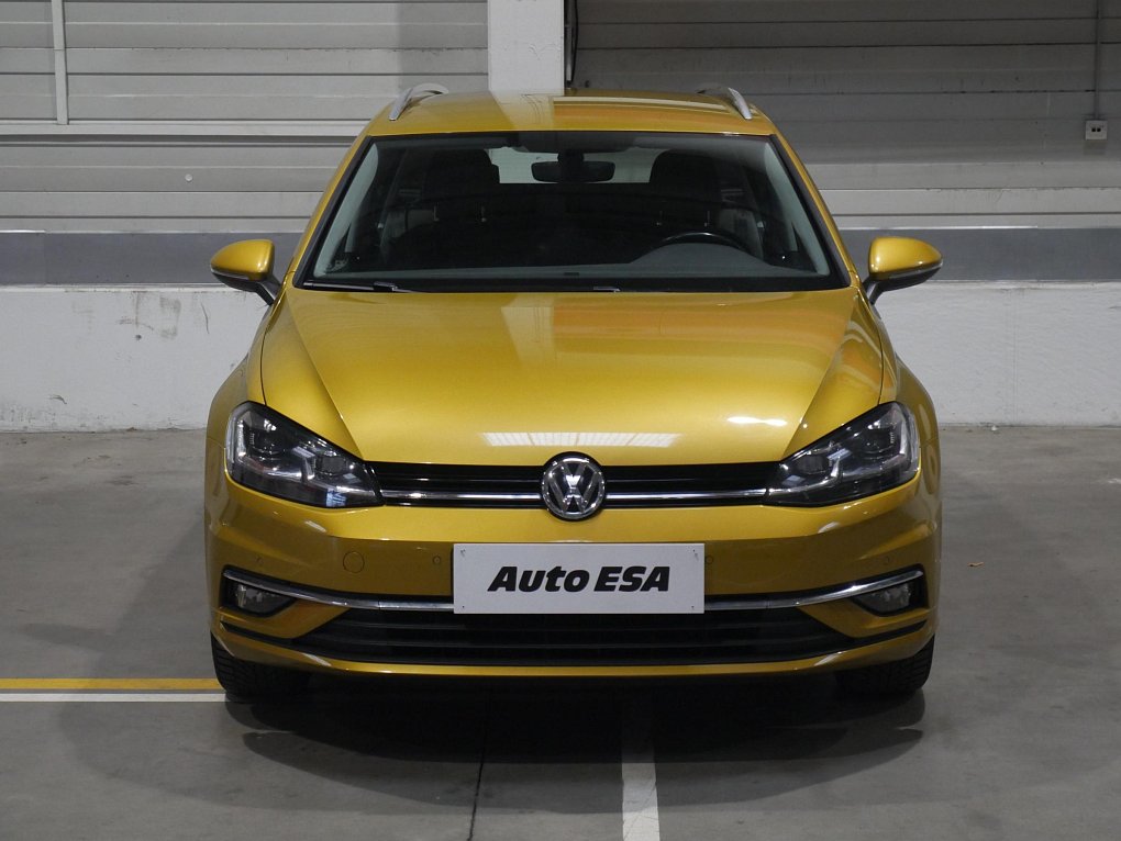 Volkswagen Golf 1.0 TSI 