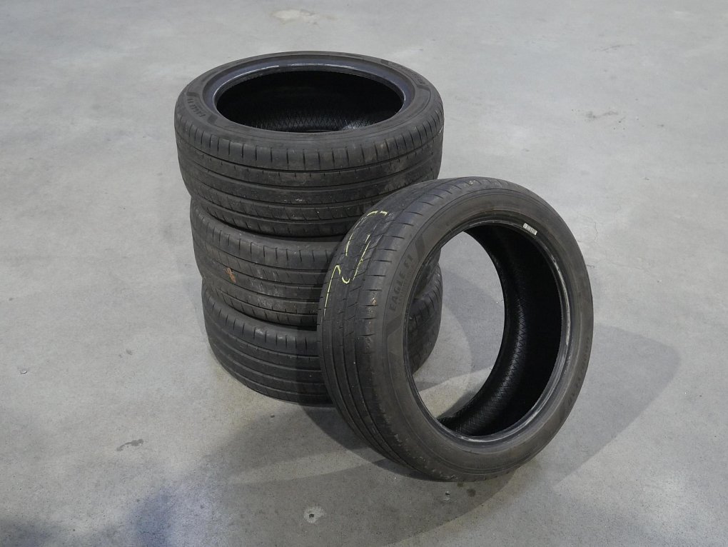 Volkswagen Golf 1.0 TSI 