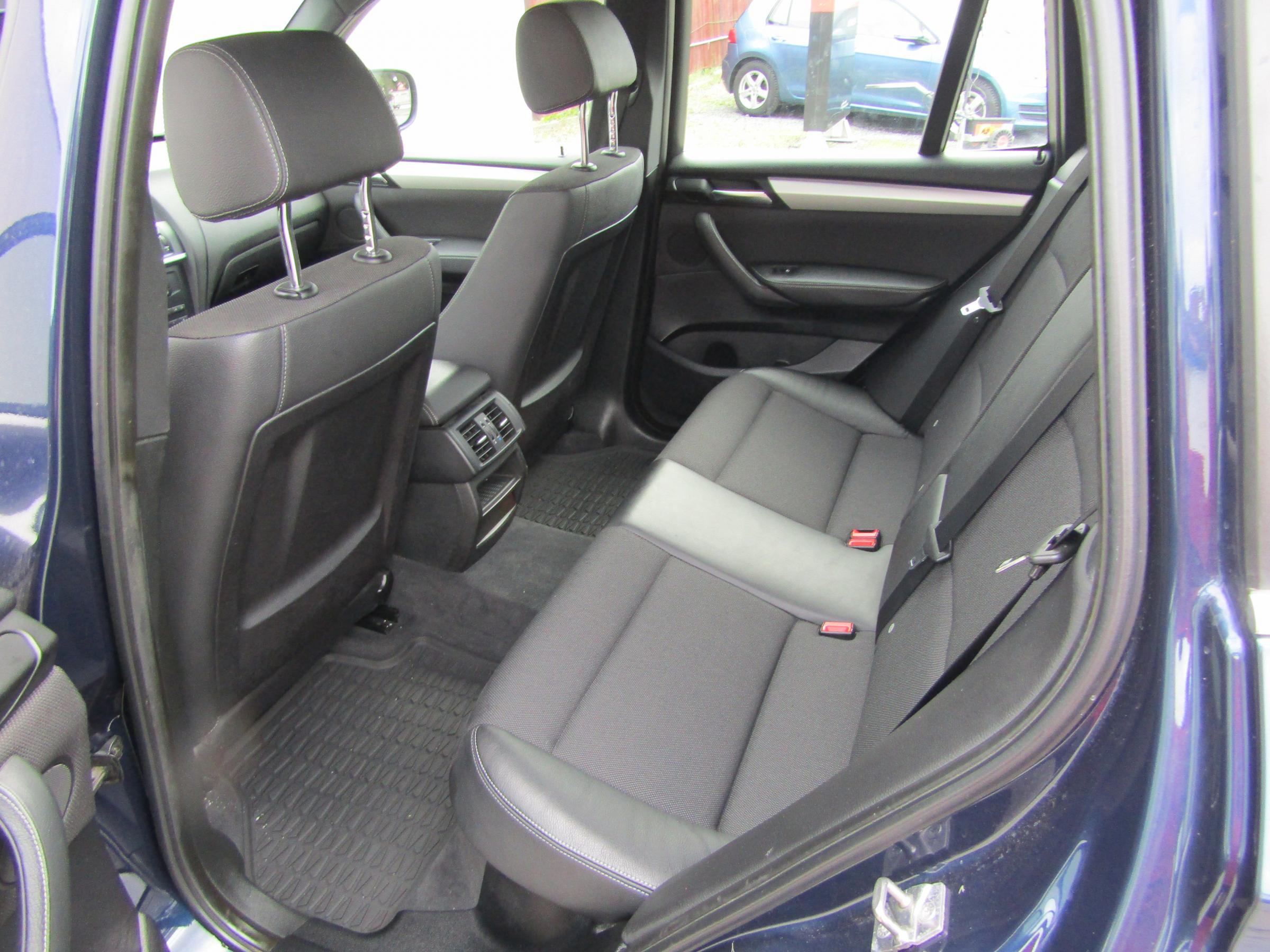 BMW X3, 2012 - pohled č. 10