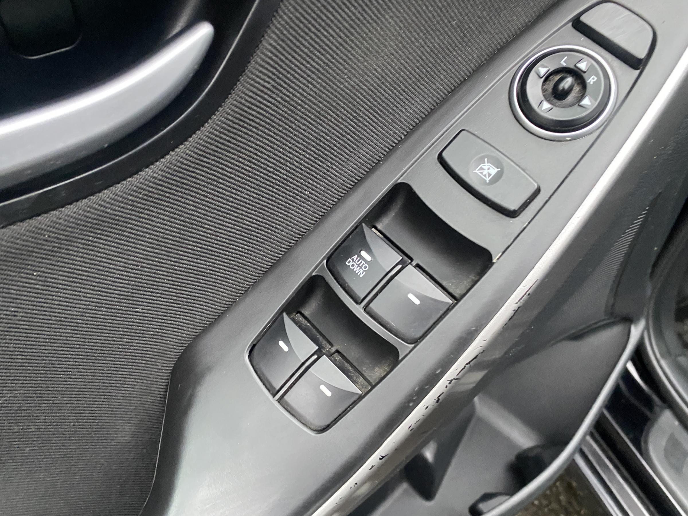 Hyundai i30, 2016 - pohled č. 13