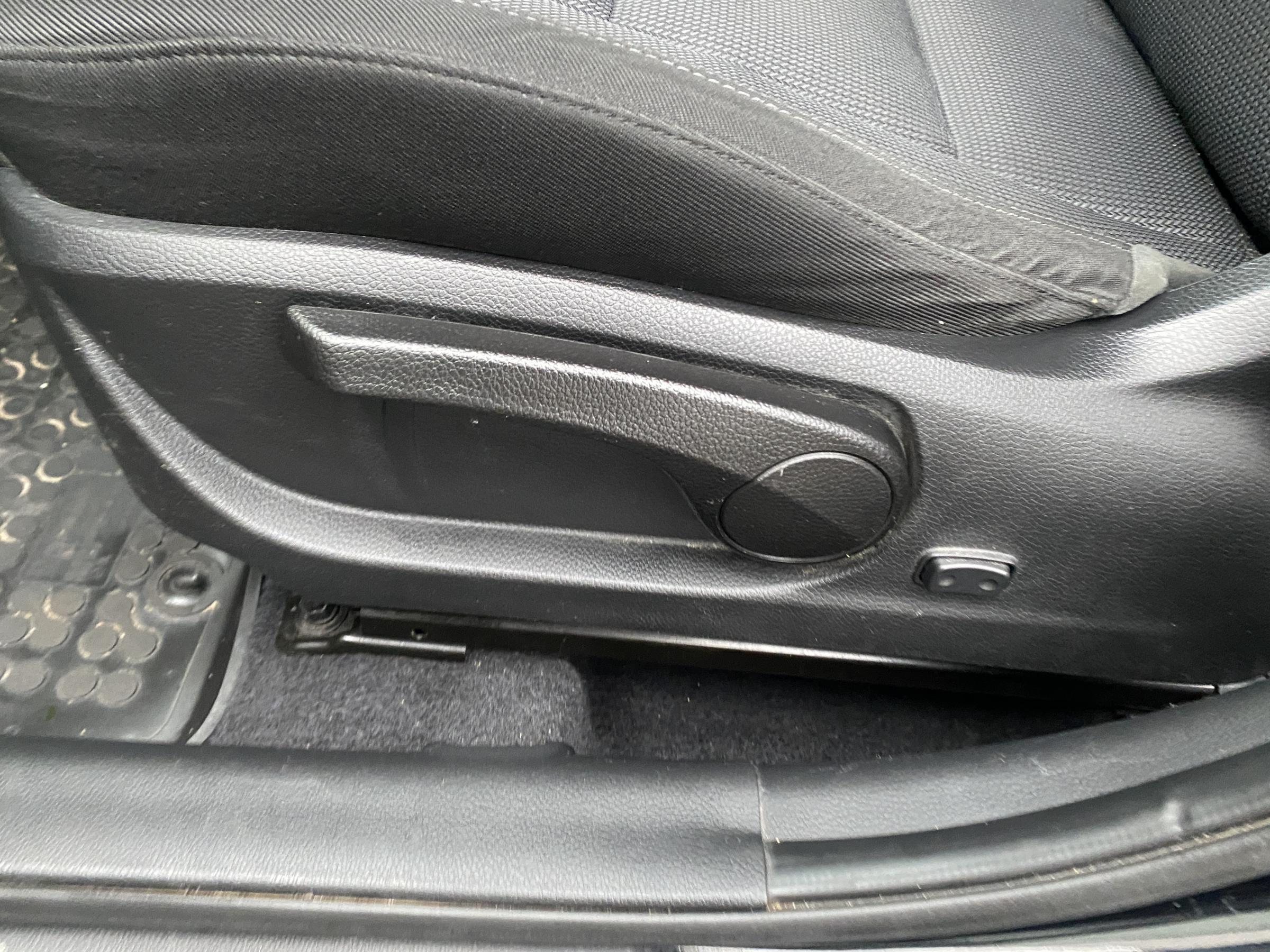 Hyundai i30, 2016 - pohled č. 14