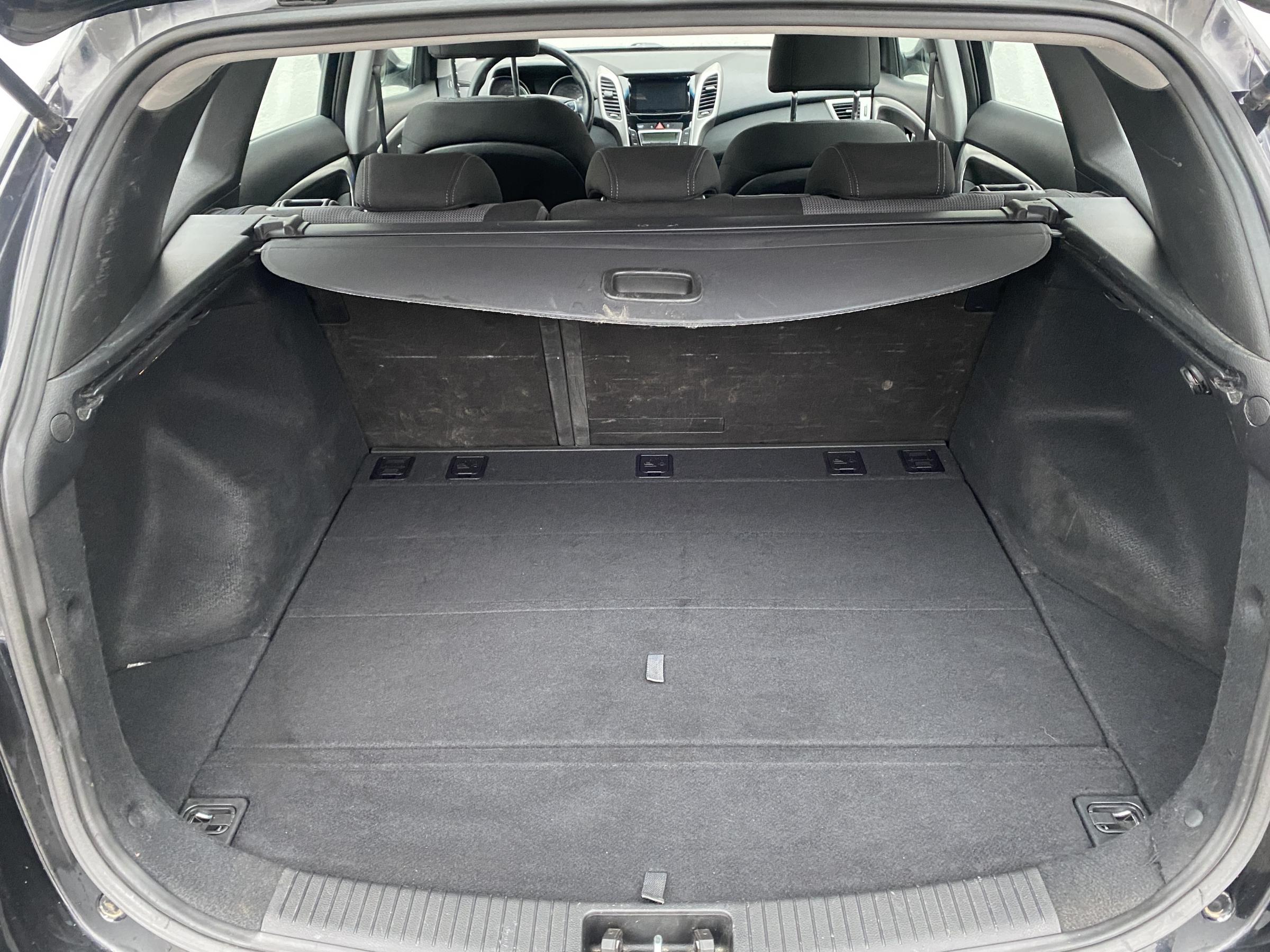 Hyundai i30, 2016 - pohled č. 7