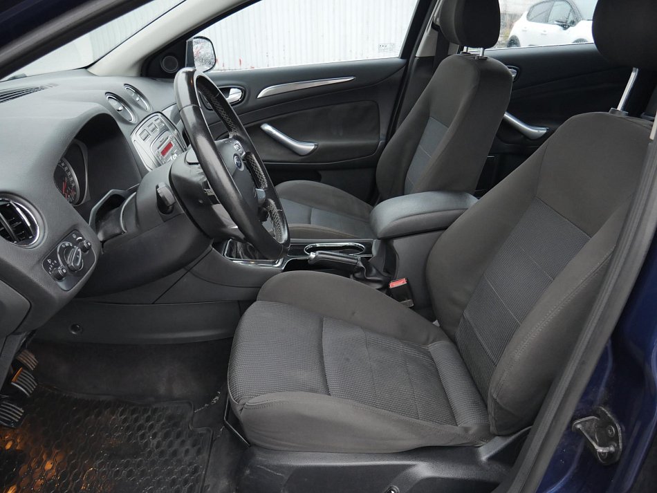Ford Mondeo 2.2TDCi 