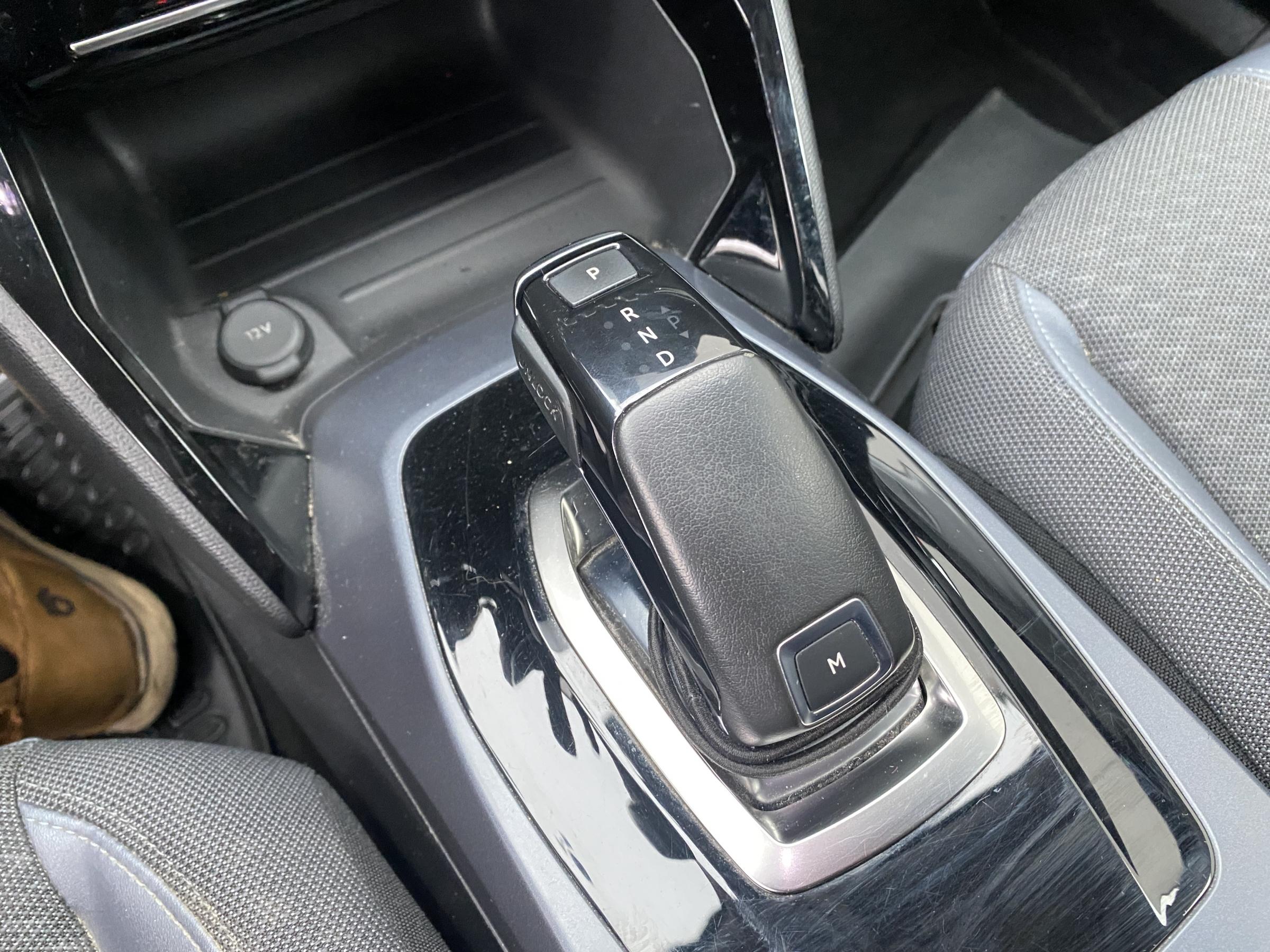 Peugeot 2008, 2019 - pohled č. 15