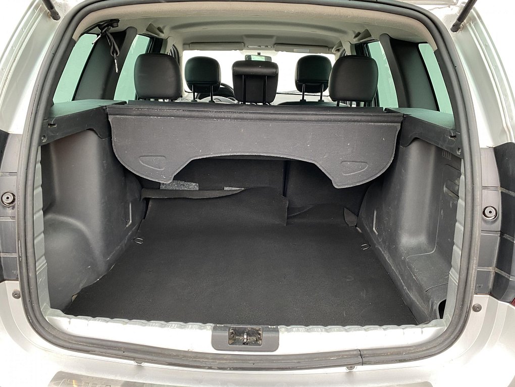 Dacia Duster 1.6 i Prestige