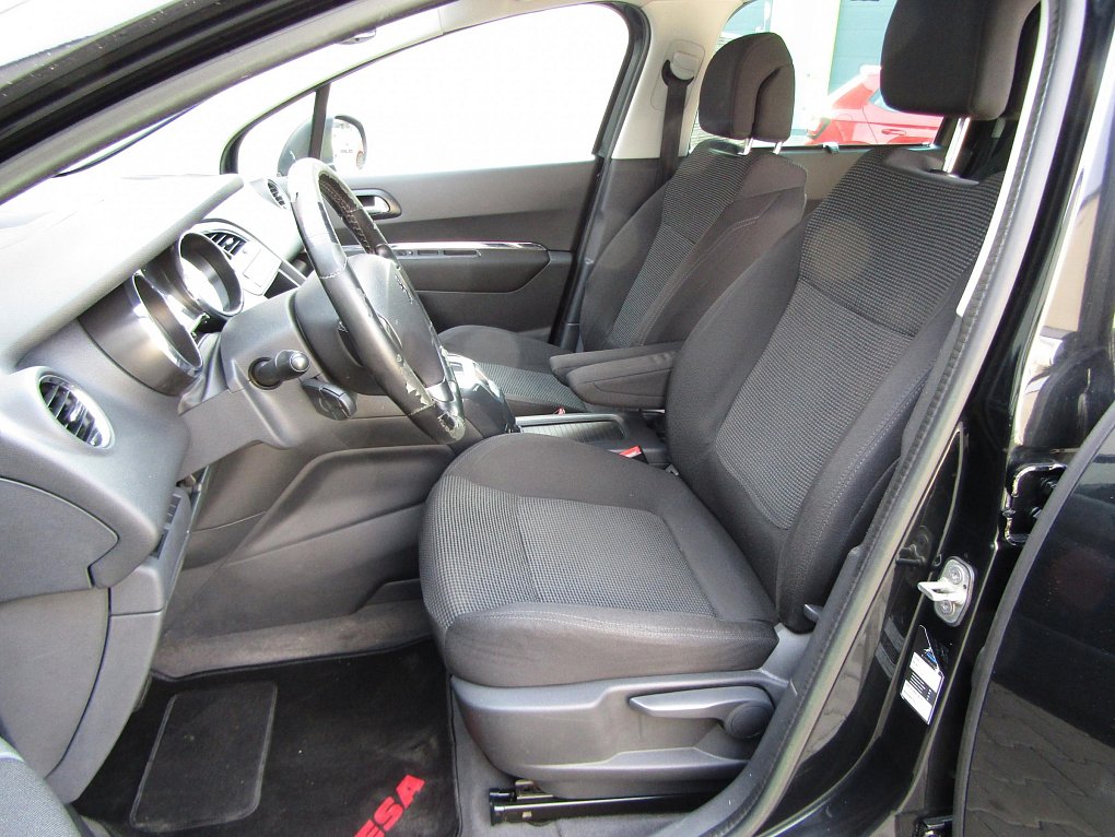 Peugeot 5008 2.0 HDi 