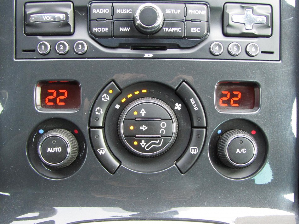 Peugeot 5008 2.0 HDi 