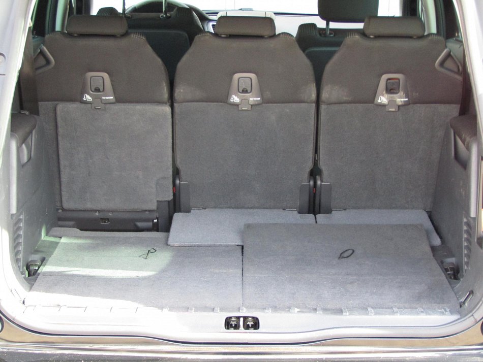 Peugeot 5008 2.0 HDi 