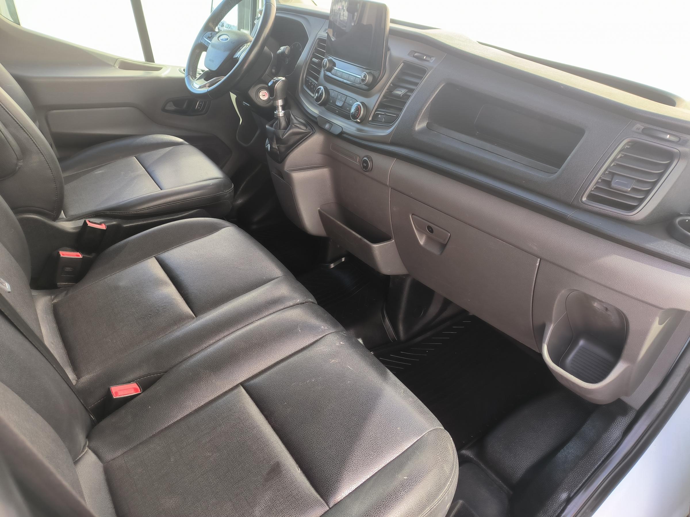Ford Transit, 2019 - pohled č. 12