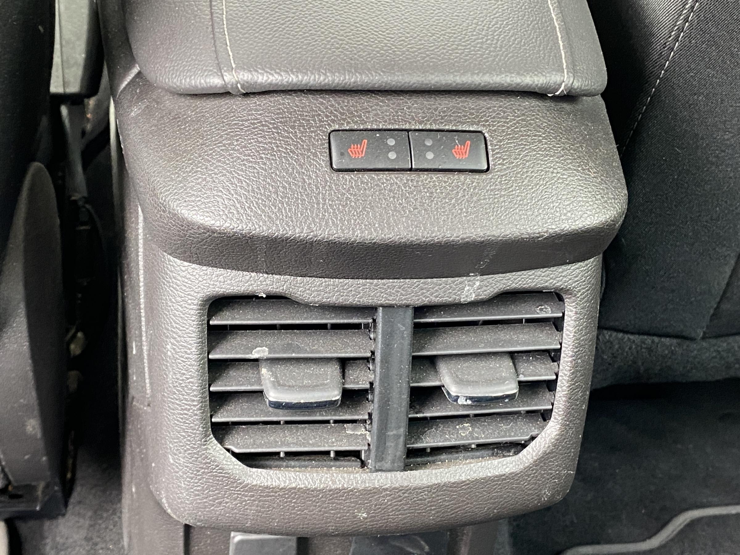 Ford Mondeo, 2021 - pohled č. 11