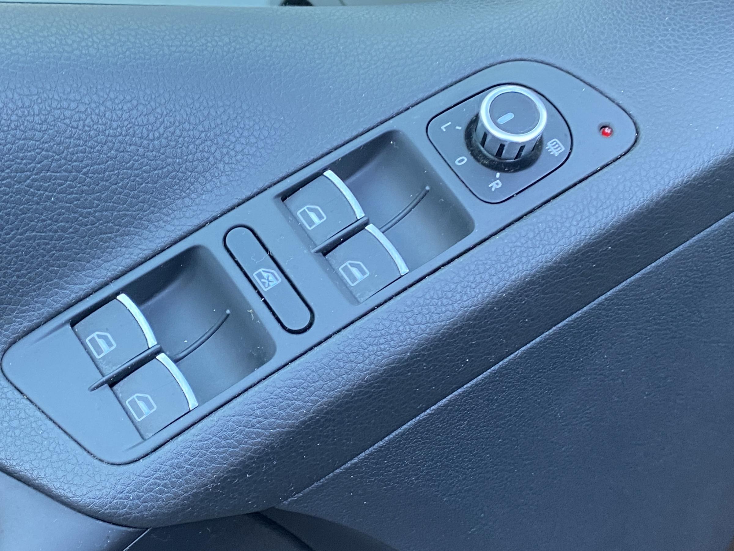 Volkswagen Tiguan, 2010 - pohled č. 11