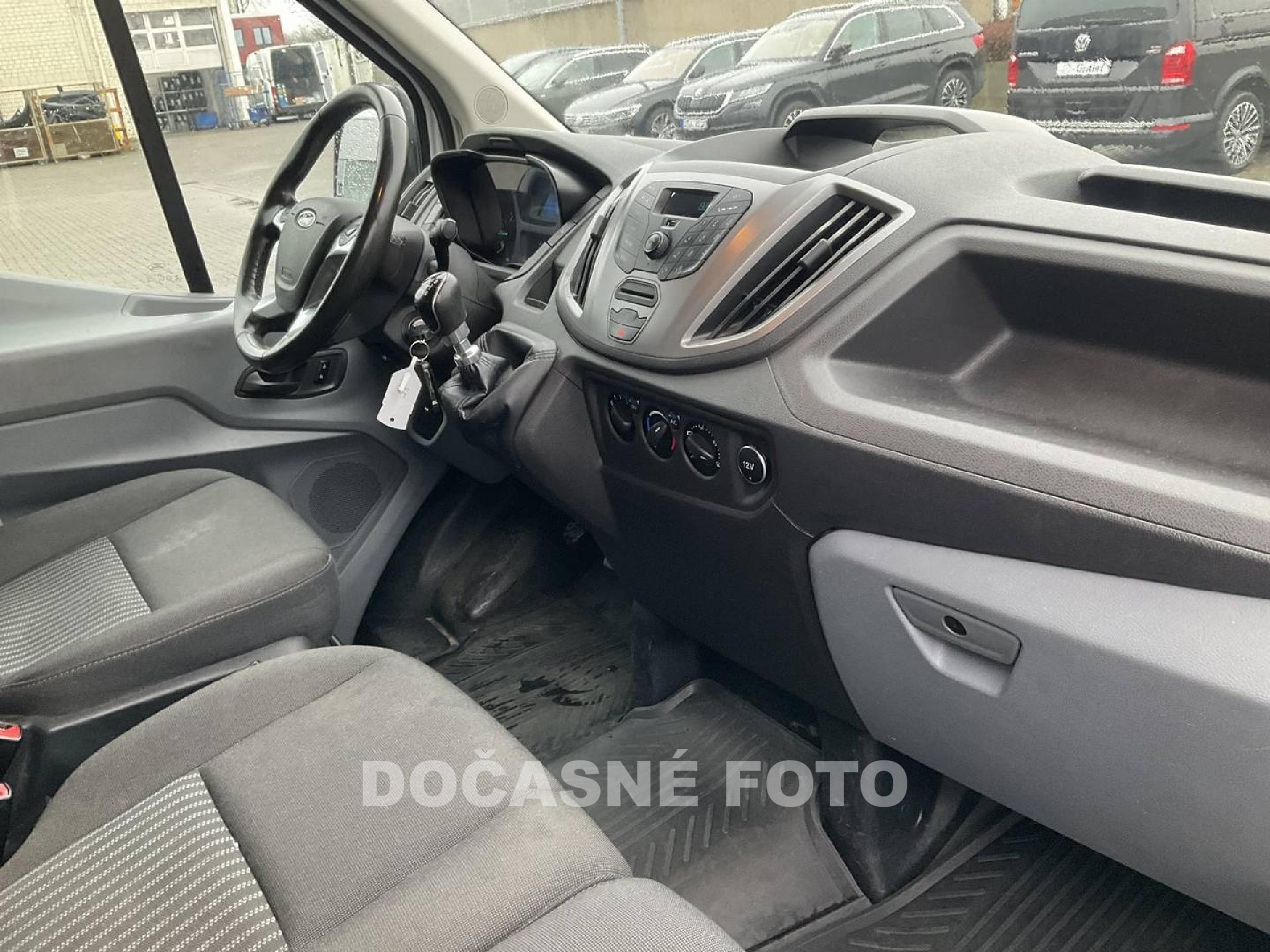 Ford Transit, 2018 - pohled č. 5