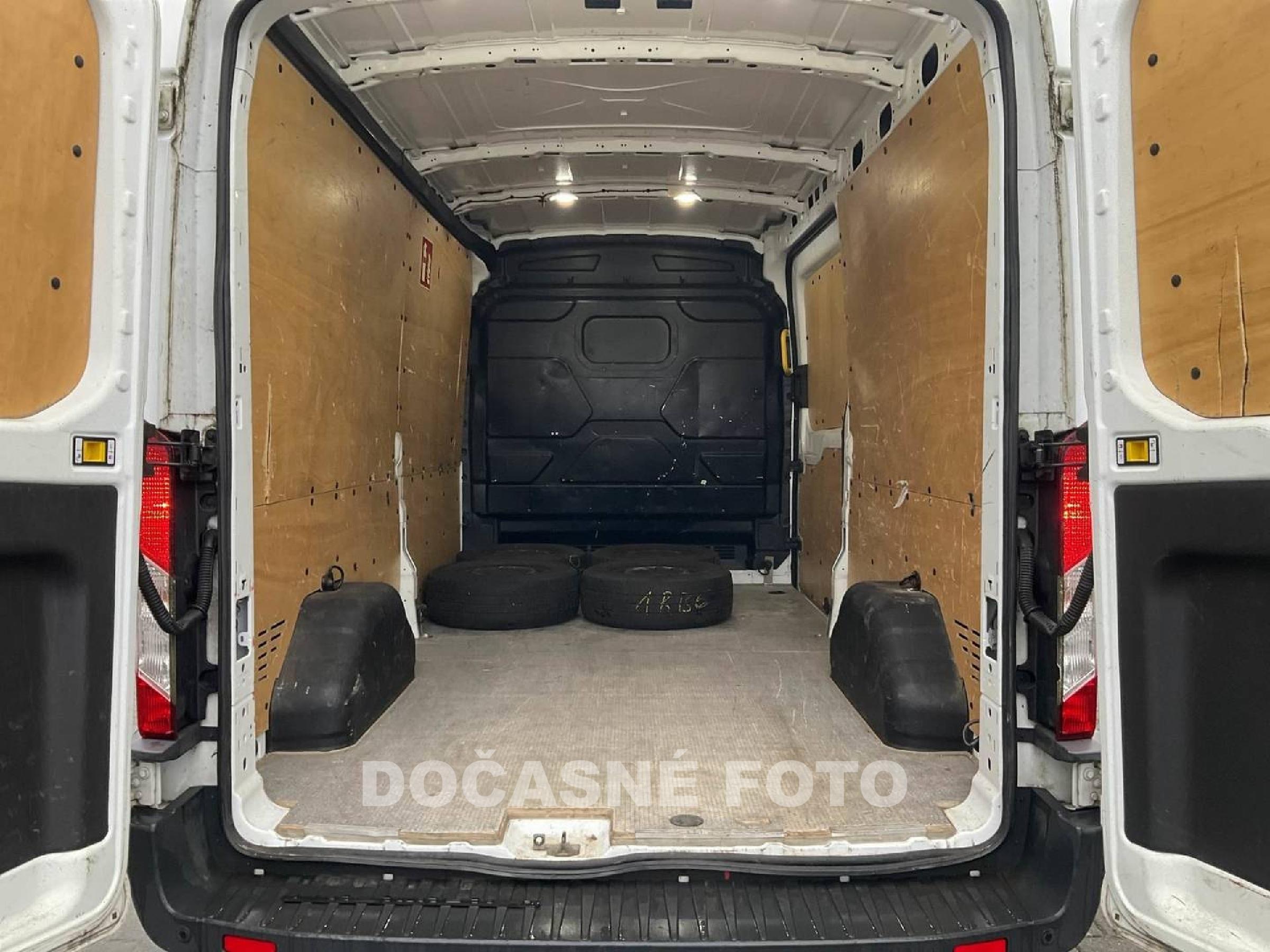 Ford Transit, 2018 - pohled č. 7