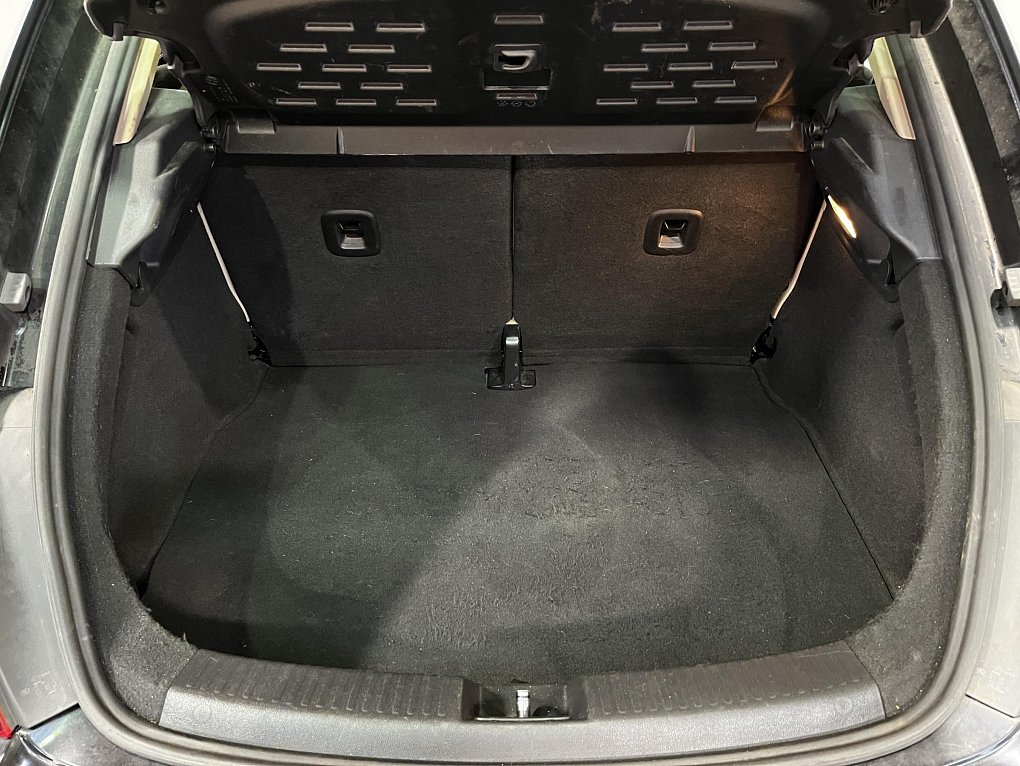 Volkswagen Beetle 1.6 TDi 