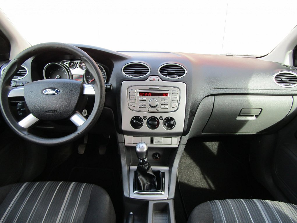 Ford Focus 1.6i 