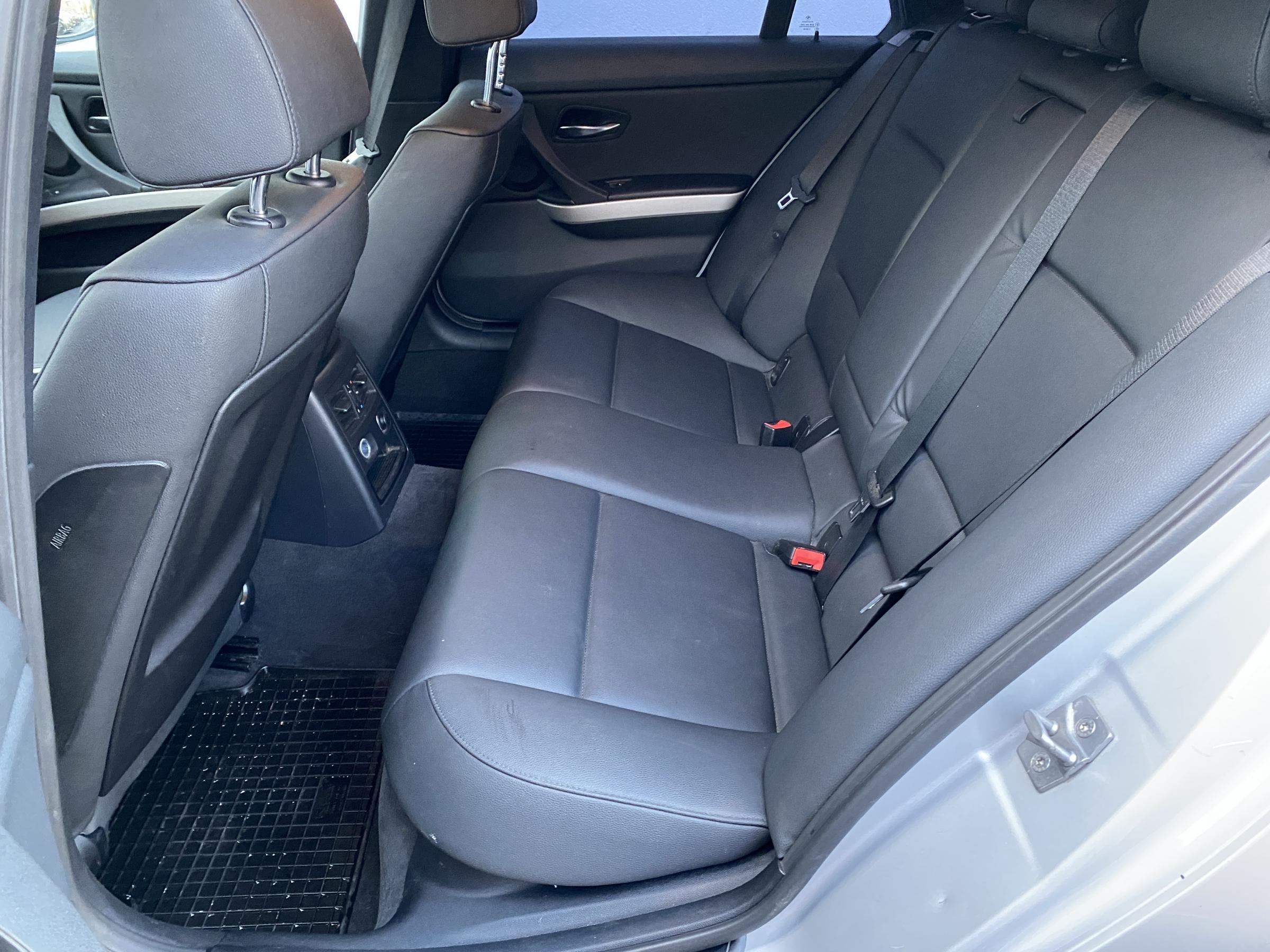 BMW Řada 3, 2011 - pohled č. 10