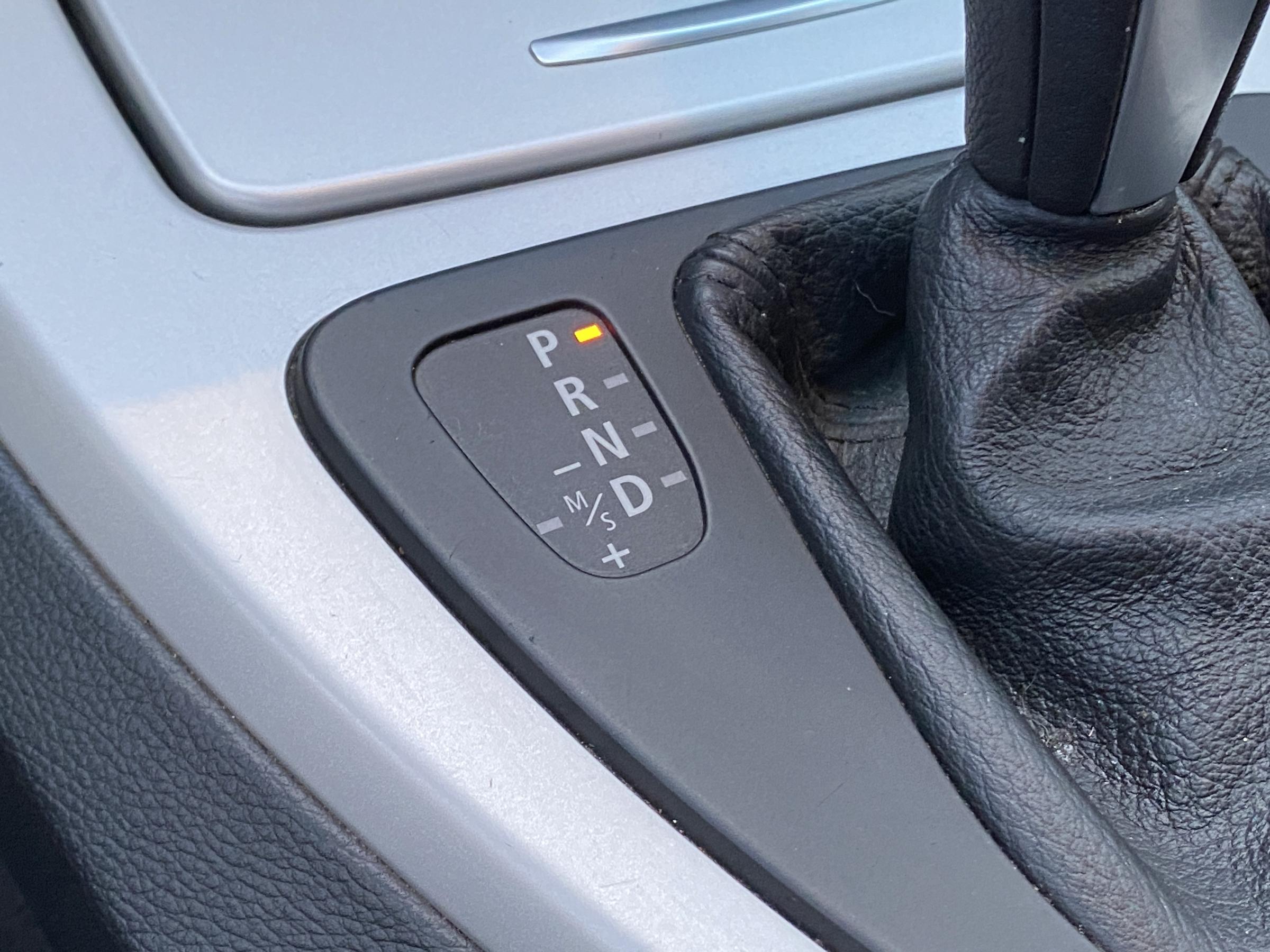 BMW Řada 3, 2011 - pohled č. 14