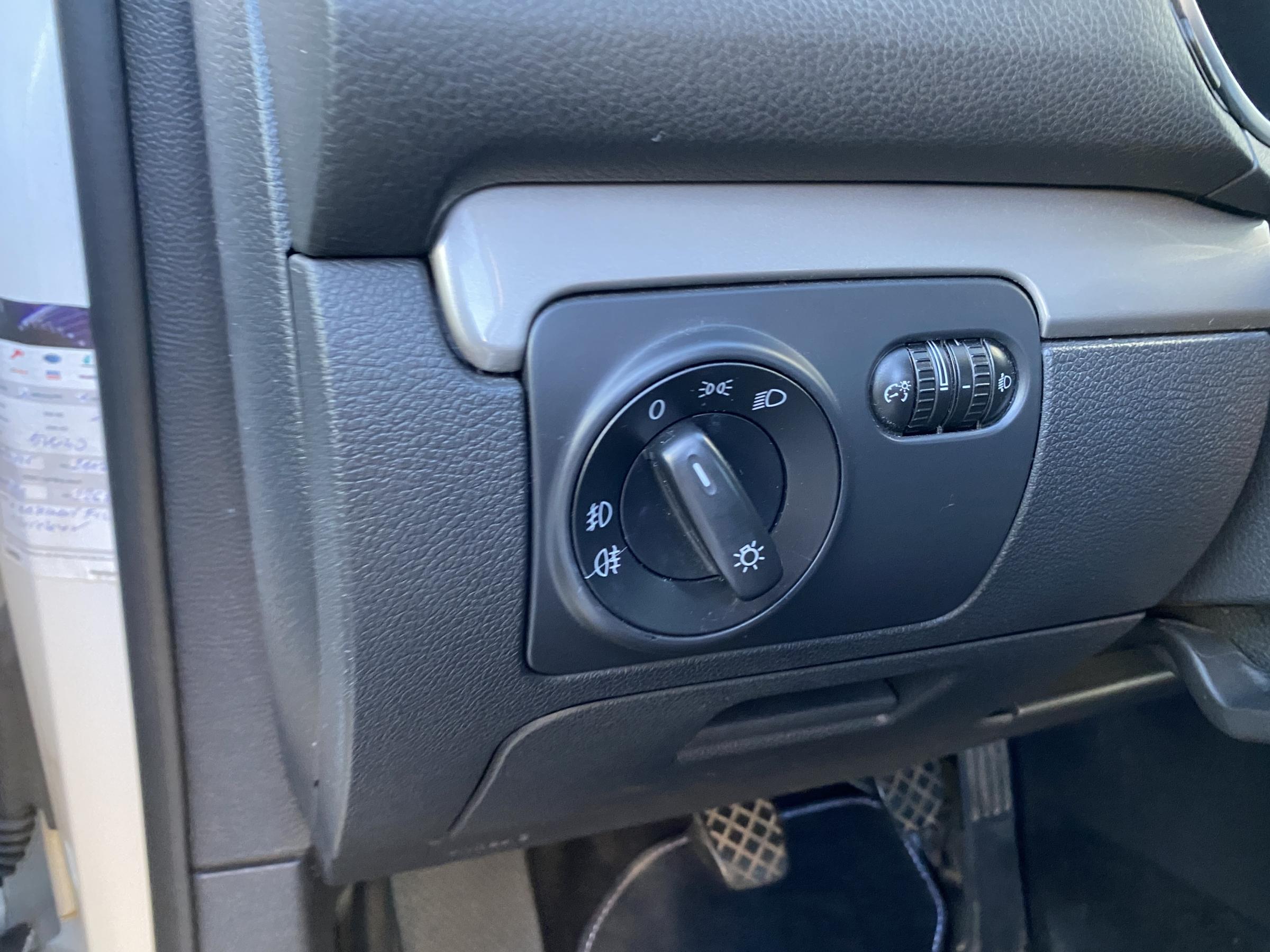 Volkswagen Golf, 2009 - pohled č. 14