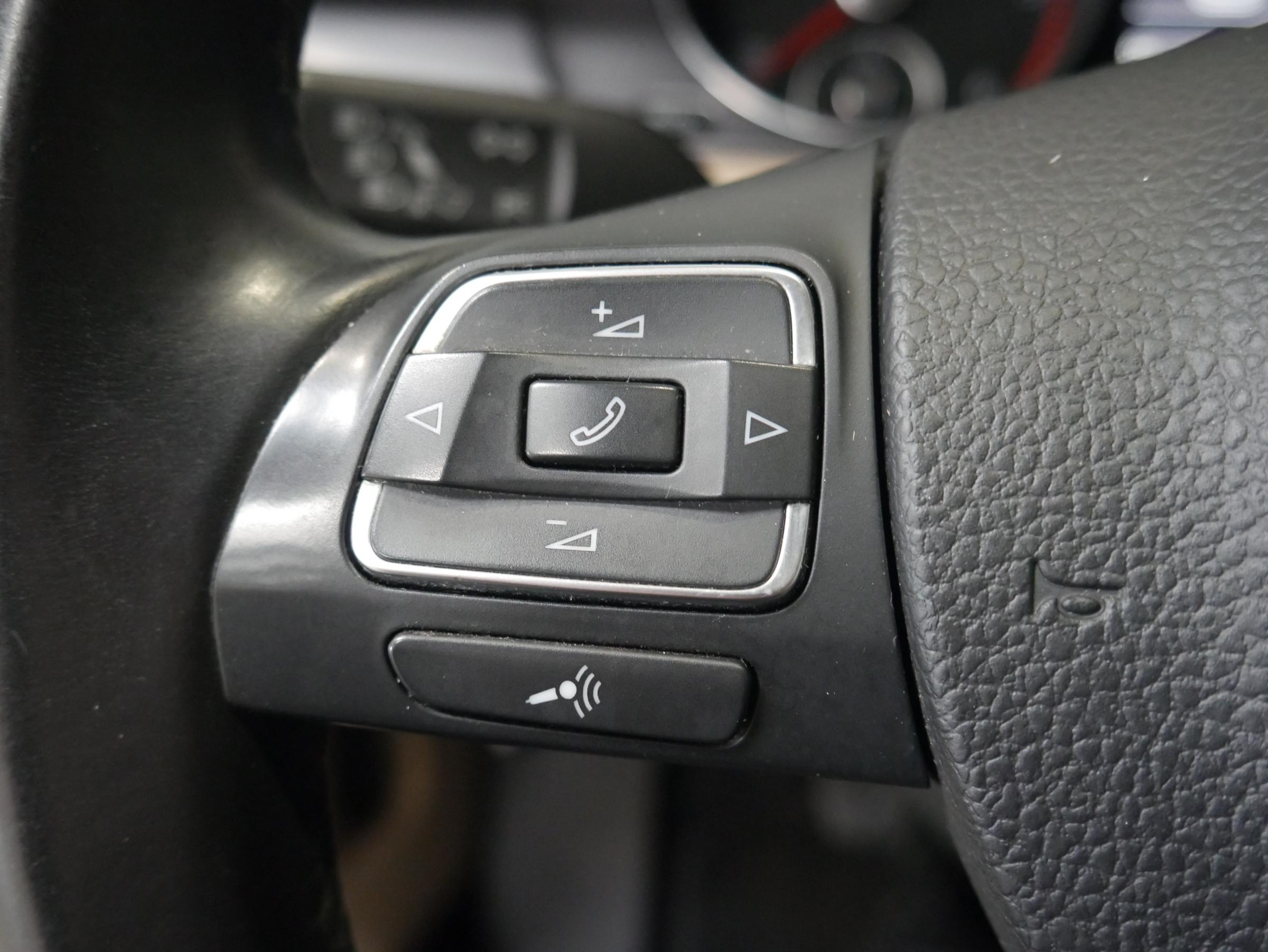 Volkswagen Passat, 2013 - pohled č. 14