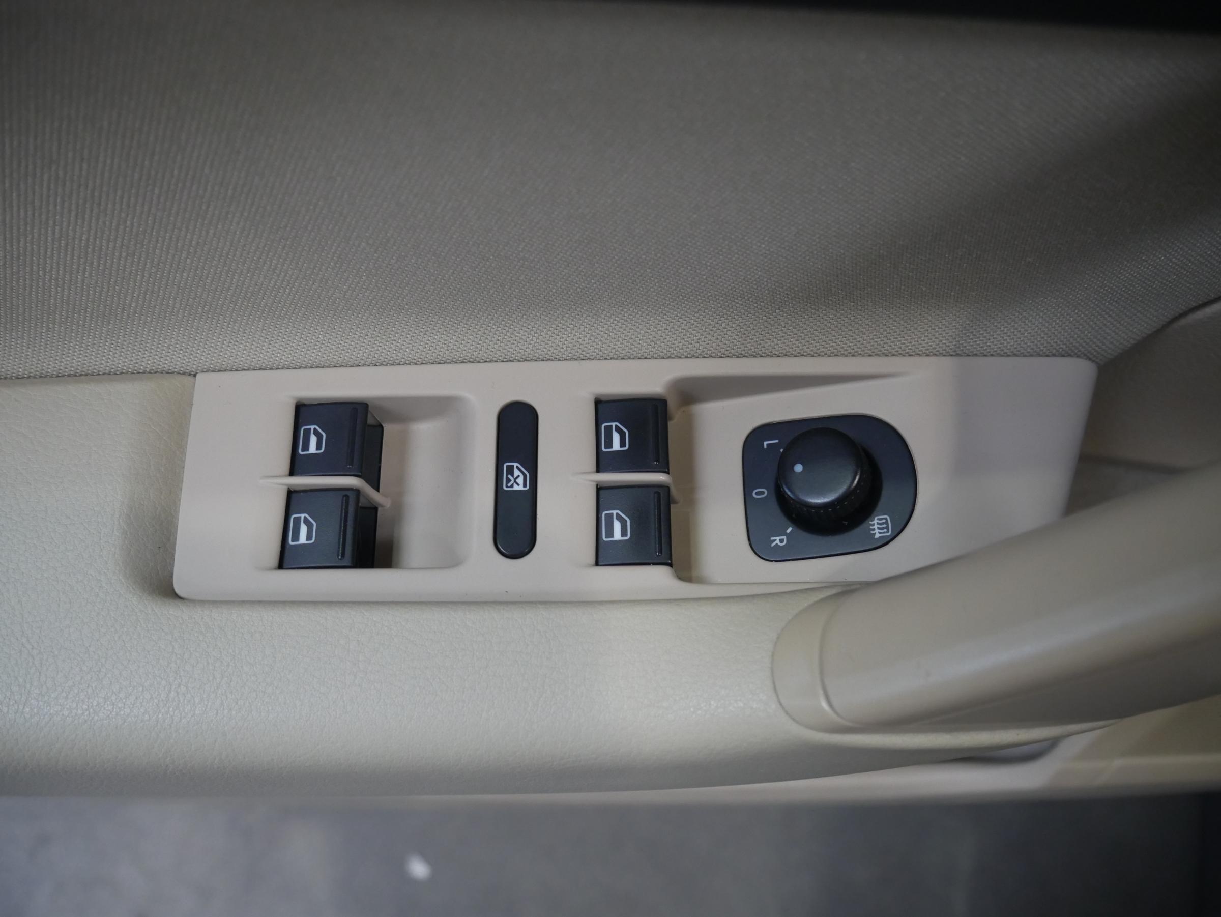 Volkswagen Passat, 2013 - pohled č. 20