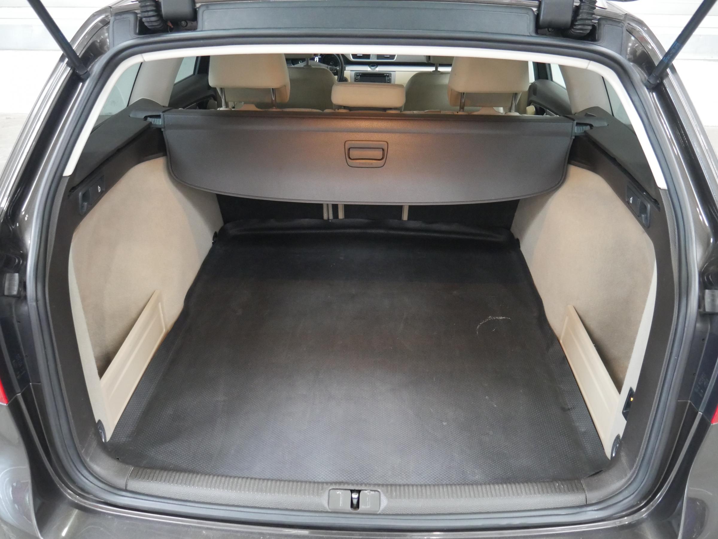 Volkswagen Passat, 2013 - pohled č. 7